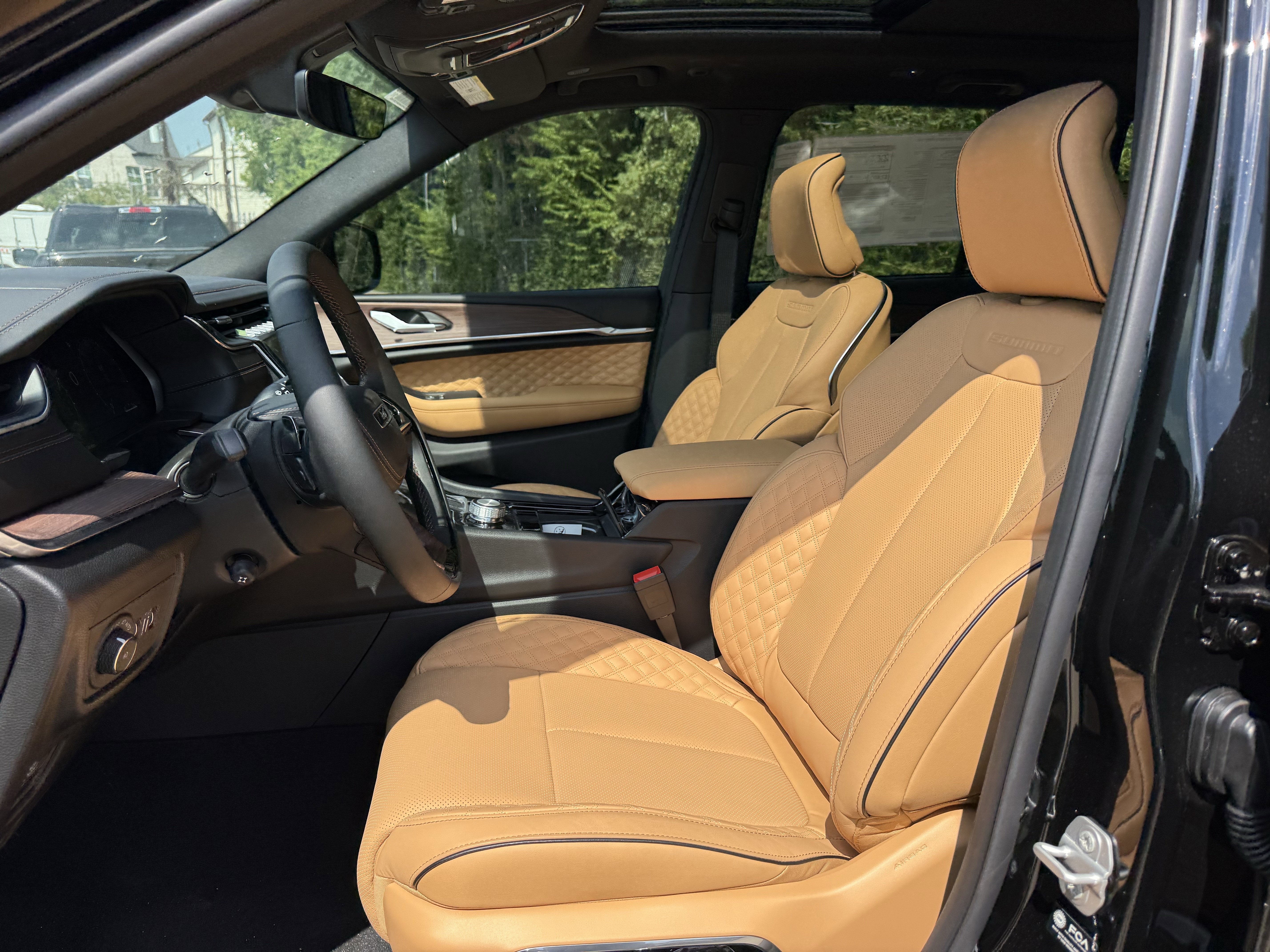 2025 Jeep Grand Cherokee GRAND CHEROKEE SUMMIT 4X4