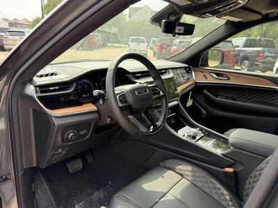 2026 Jeep Grand Cherokee GRAND CHEROKEE SUMMIT 4X4