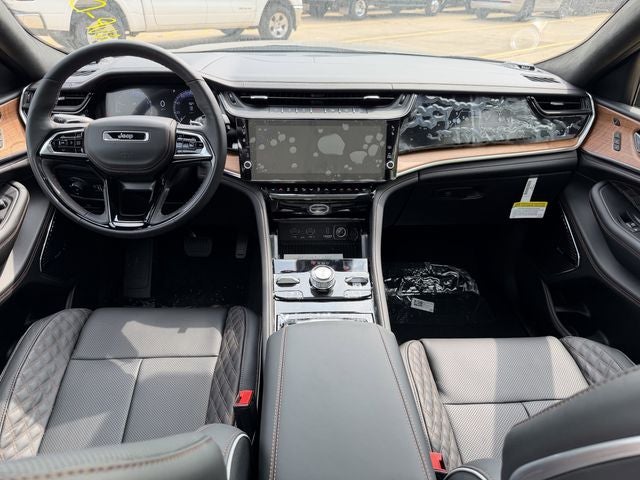2026 Jeep Grand Cherokee GRAND CHEROKEE SUMMIT 4X4