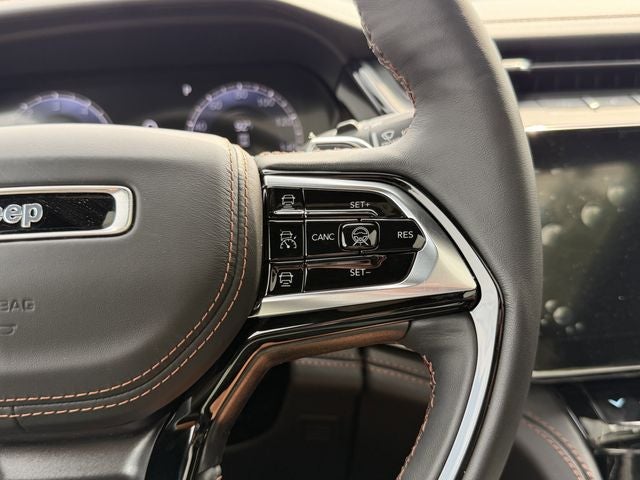 2026 Jeep Grand Cherokee GRAND CHEROKEE SUMMIT 4X4