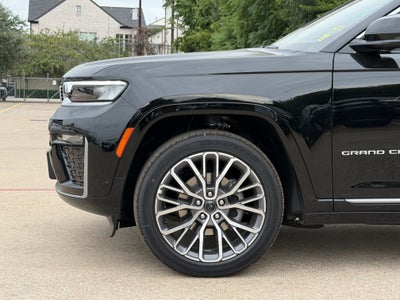 2027 Jeep Grand Cherokee Summit