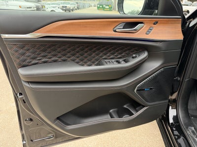 2027 Jeep Grand Cherokee Summit