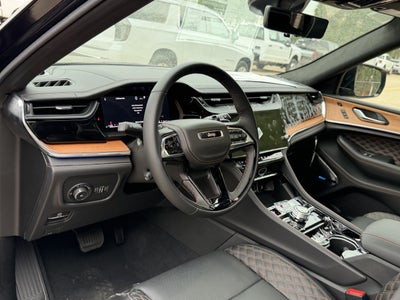 2027 Jeep Grand Cherokee Summit