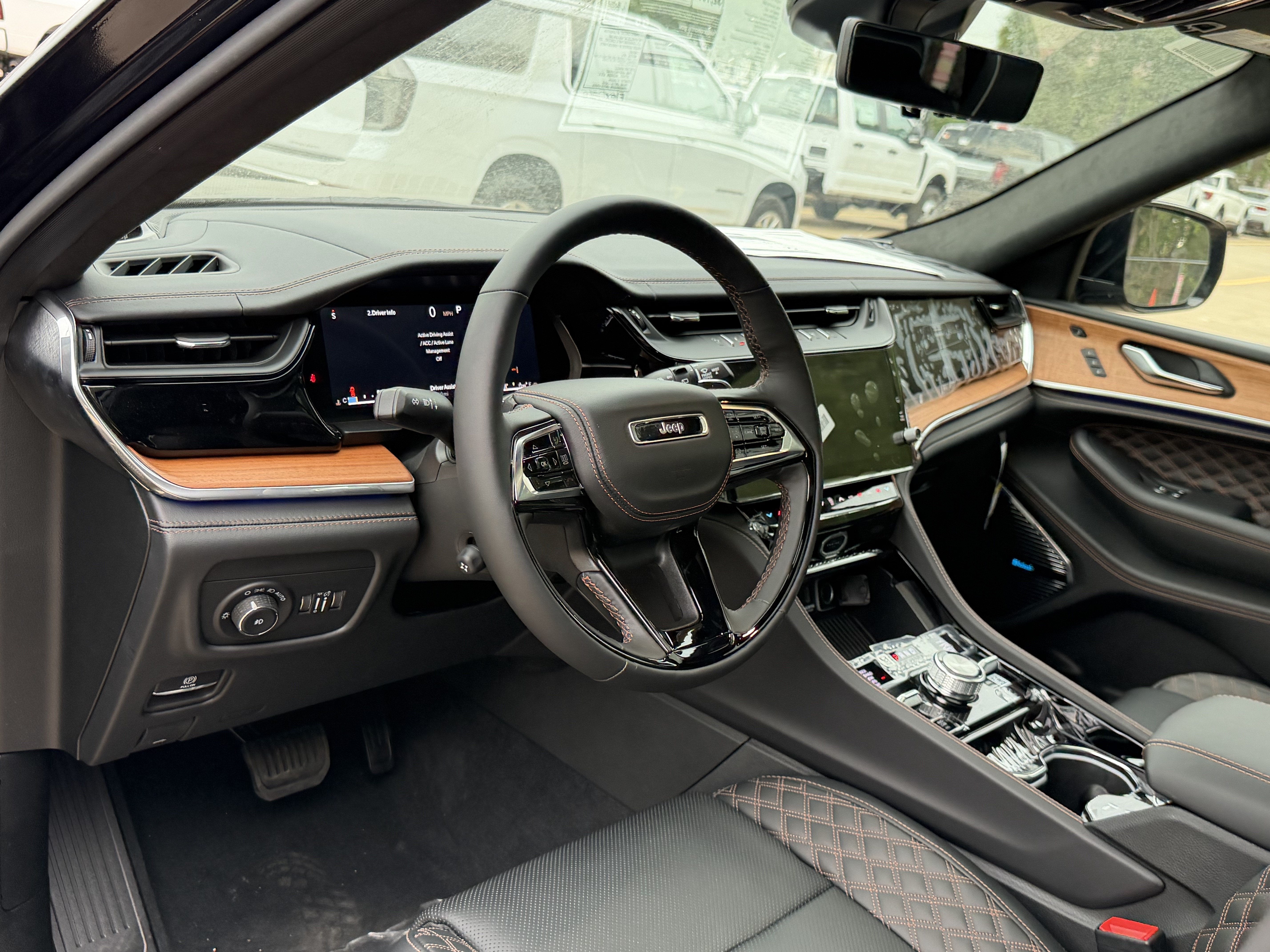 2027 Jeep Grand Cherokee Summit