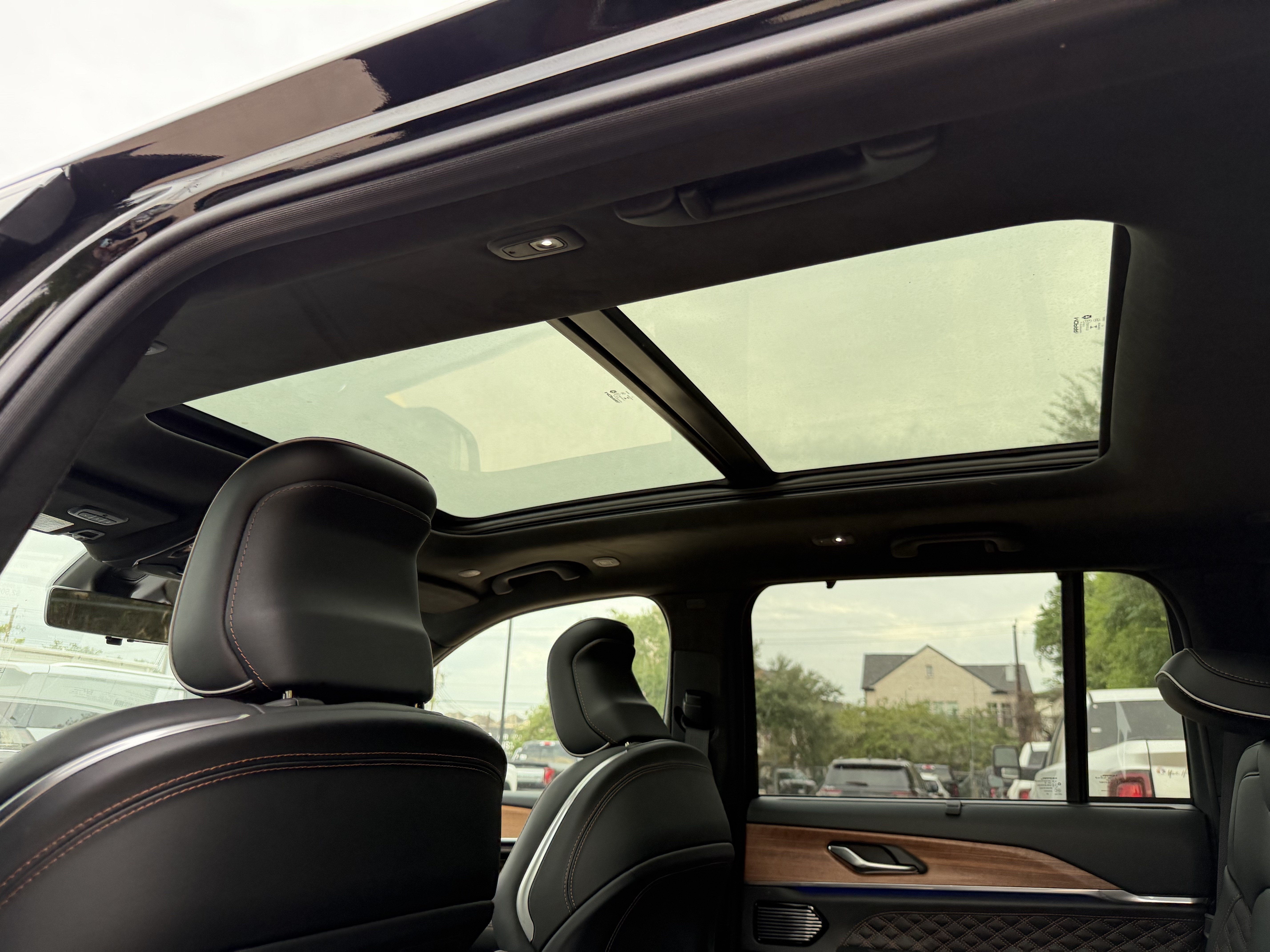 2027 Jeep Grand Cherokee Summit