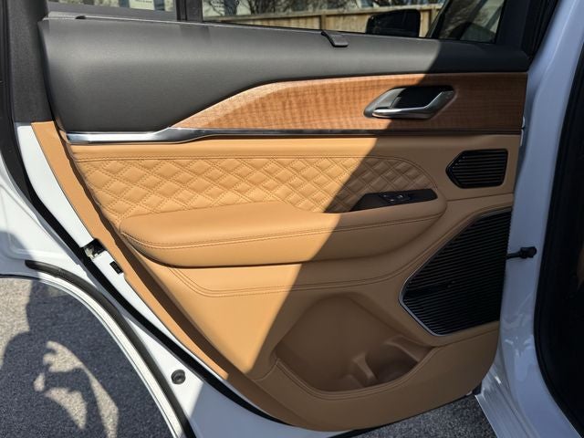 2026 Jeep Grand Cherokee GRAND CHEROKEE SUMMIT 4X4