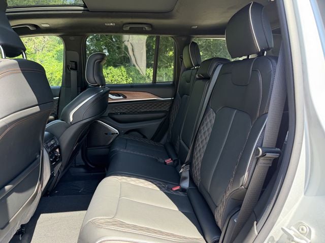 2026 Jeep Grand Cherokee GRAND CHEROKEE SUMMIT 4X4
