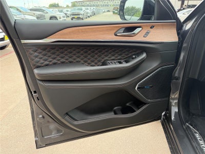 2026 Jeep Grand Cherokee Summit