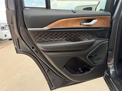 2026 Jeep Grand Cherokee Summit