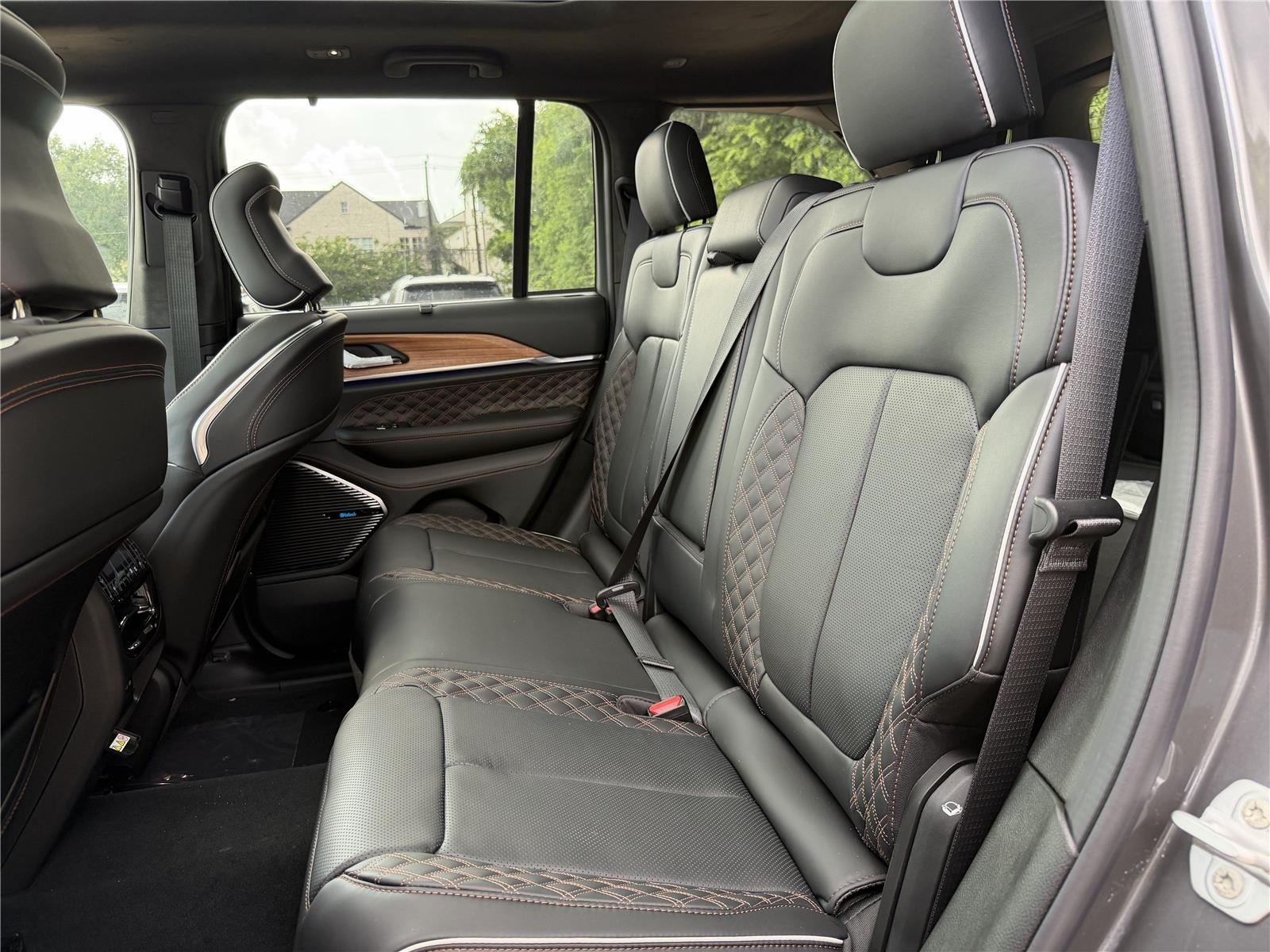 2026 Jeep Grand Cherokee Summit
