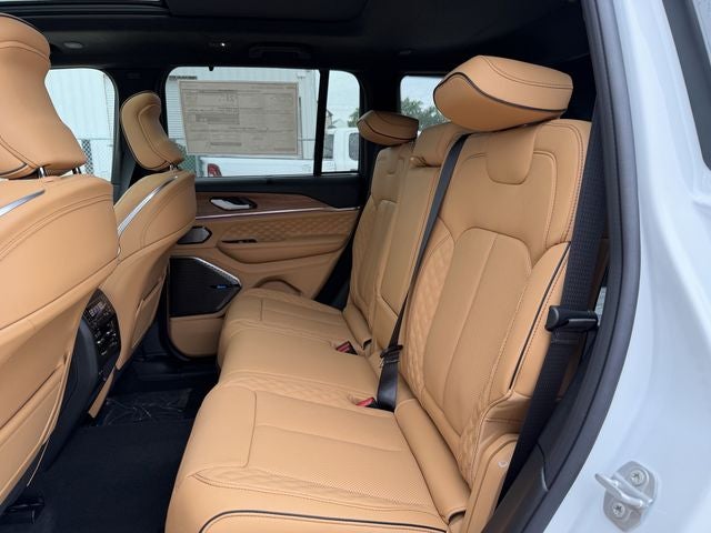 2026 Jeep Grand Cherokee GRAND CHEROKEE SUMMIT 4X4