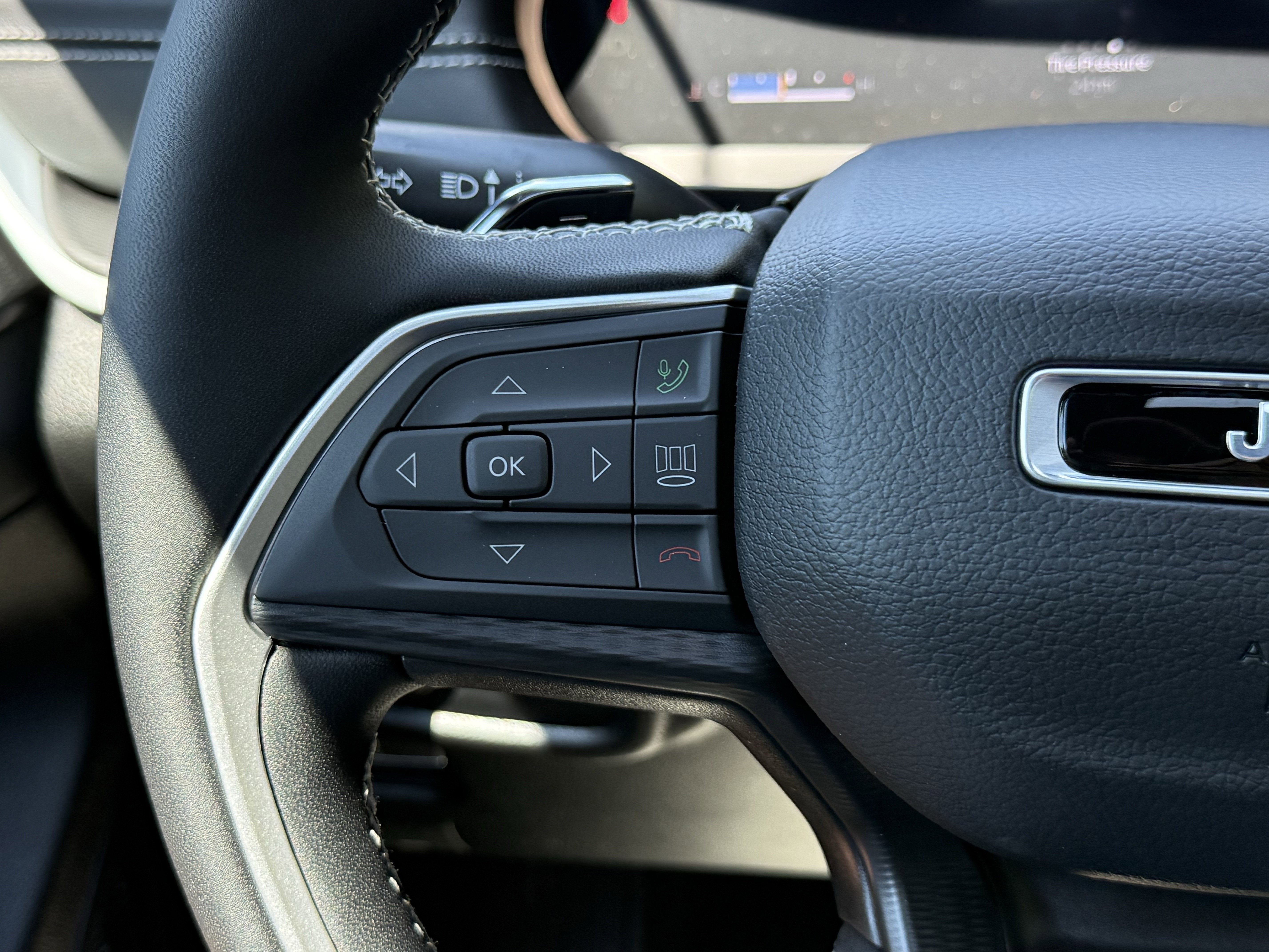 2025 Jeep Grand Cherokee L GRAND CHEROKEE L ALTITUDE X 4X2