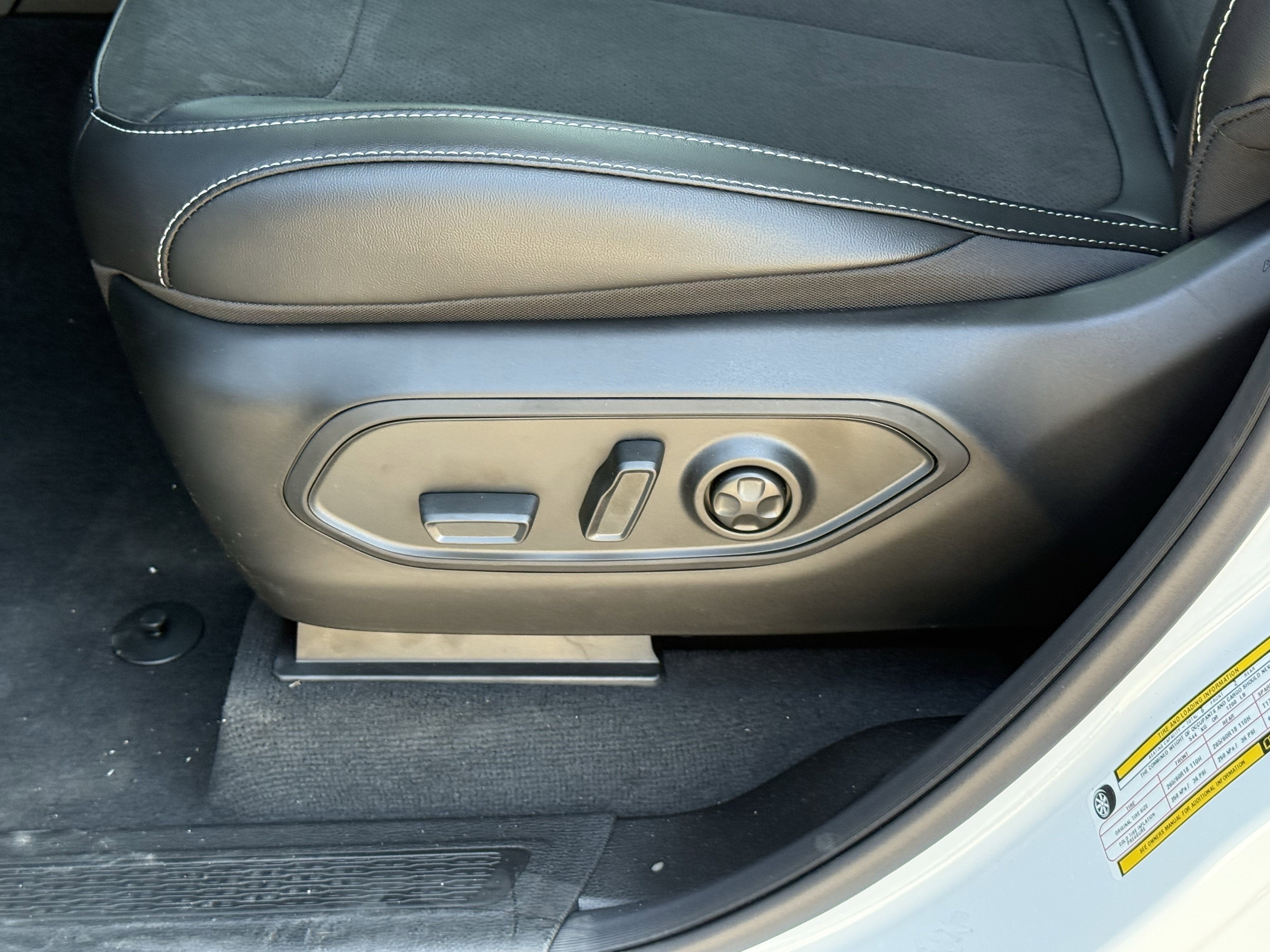 2025 Jeep Grand Cherokee L GRAND CHEROKEE L ALTITUDE X 4X2