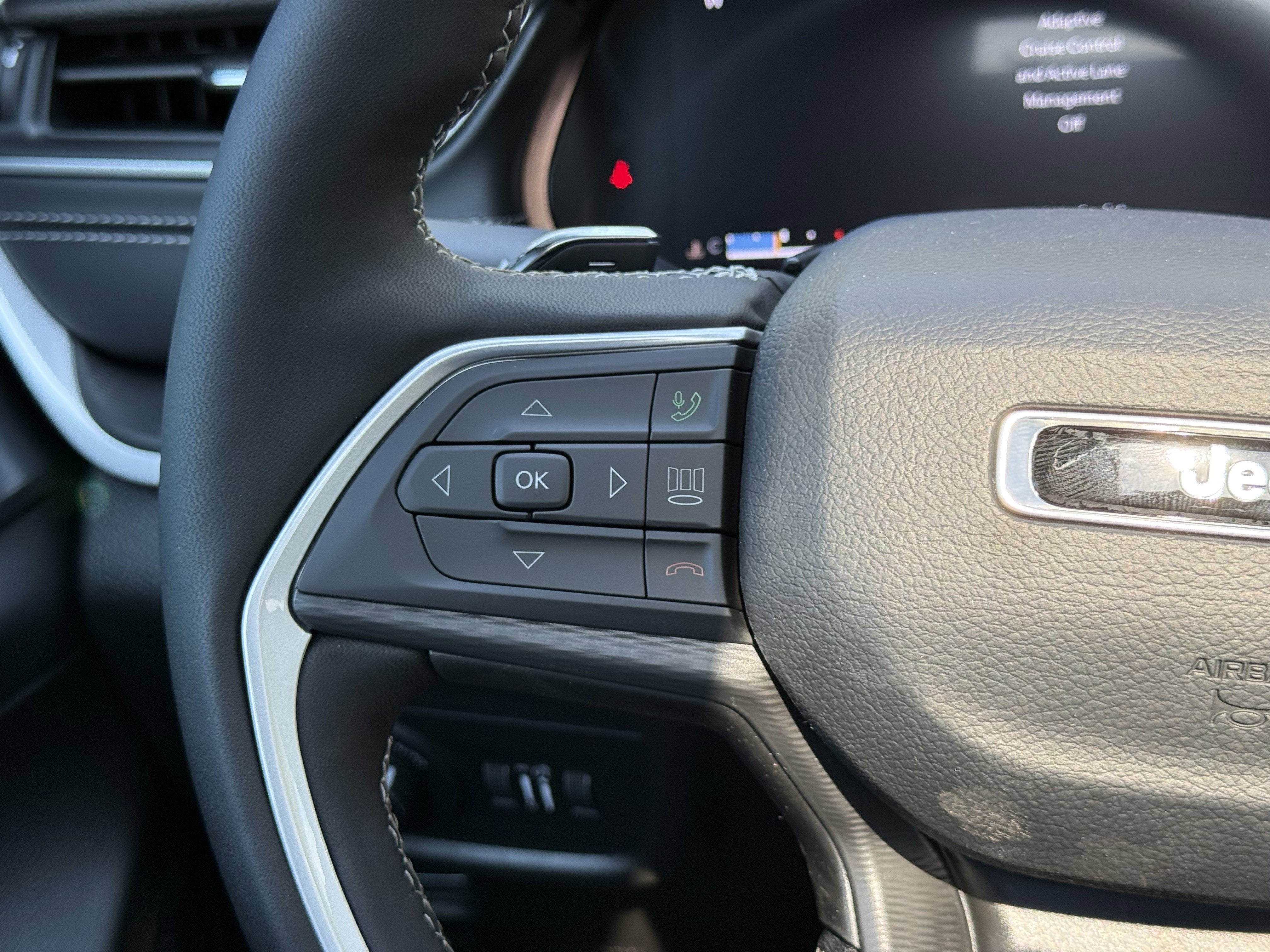 2025 Jeep Grand Cherokee L GRAND CHEROKEE L ALTITUDE X 4X2