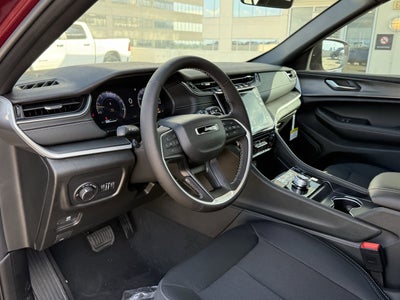 2025 Jeep Grand Cherokee L GRAND CHEROKEE L LAREDO 4X2