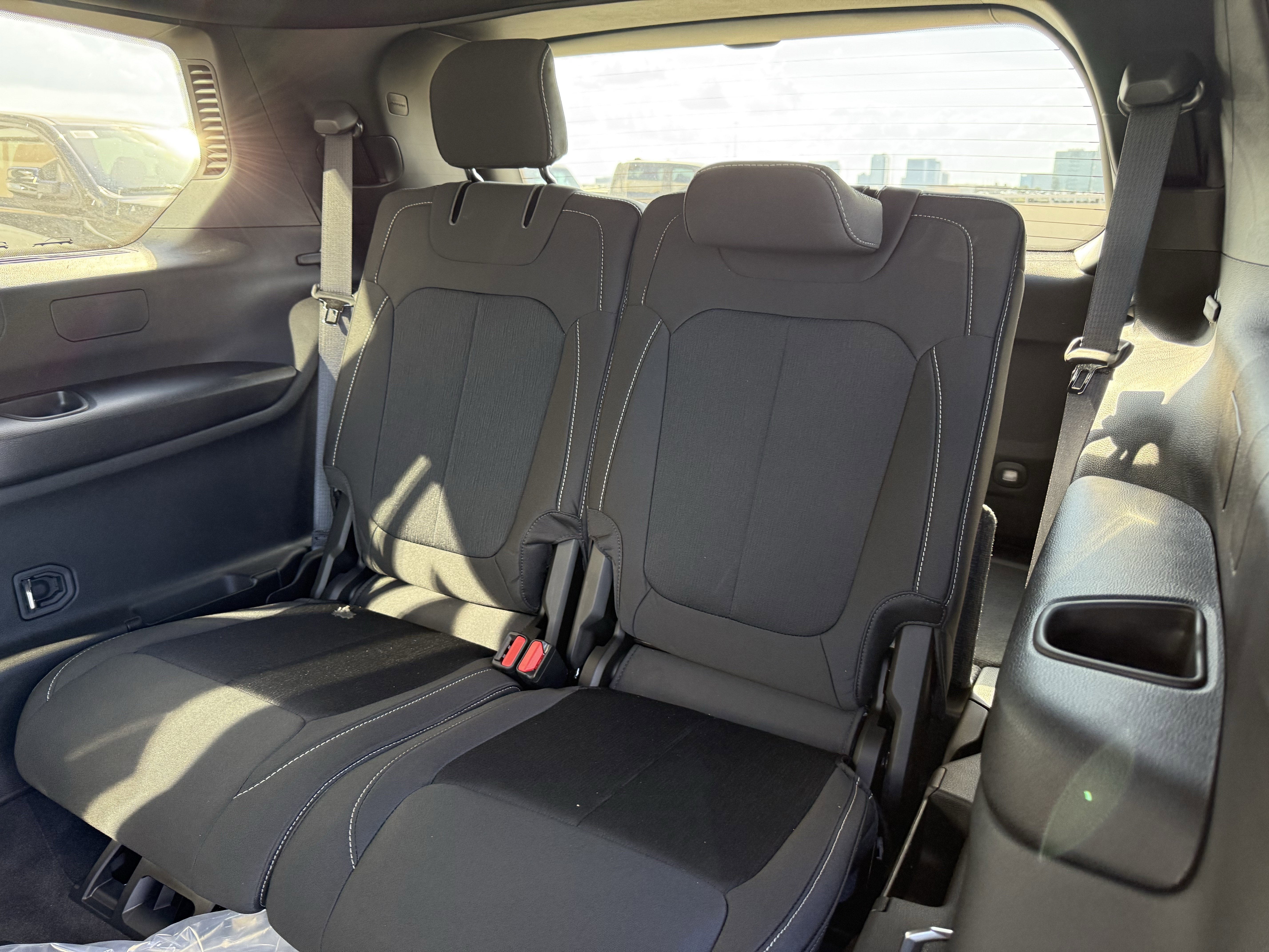 2025 Jeep Grand Cherokee L GRAND CHEROKEE L LAREDO 4X2