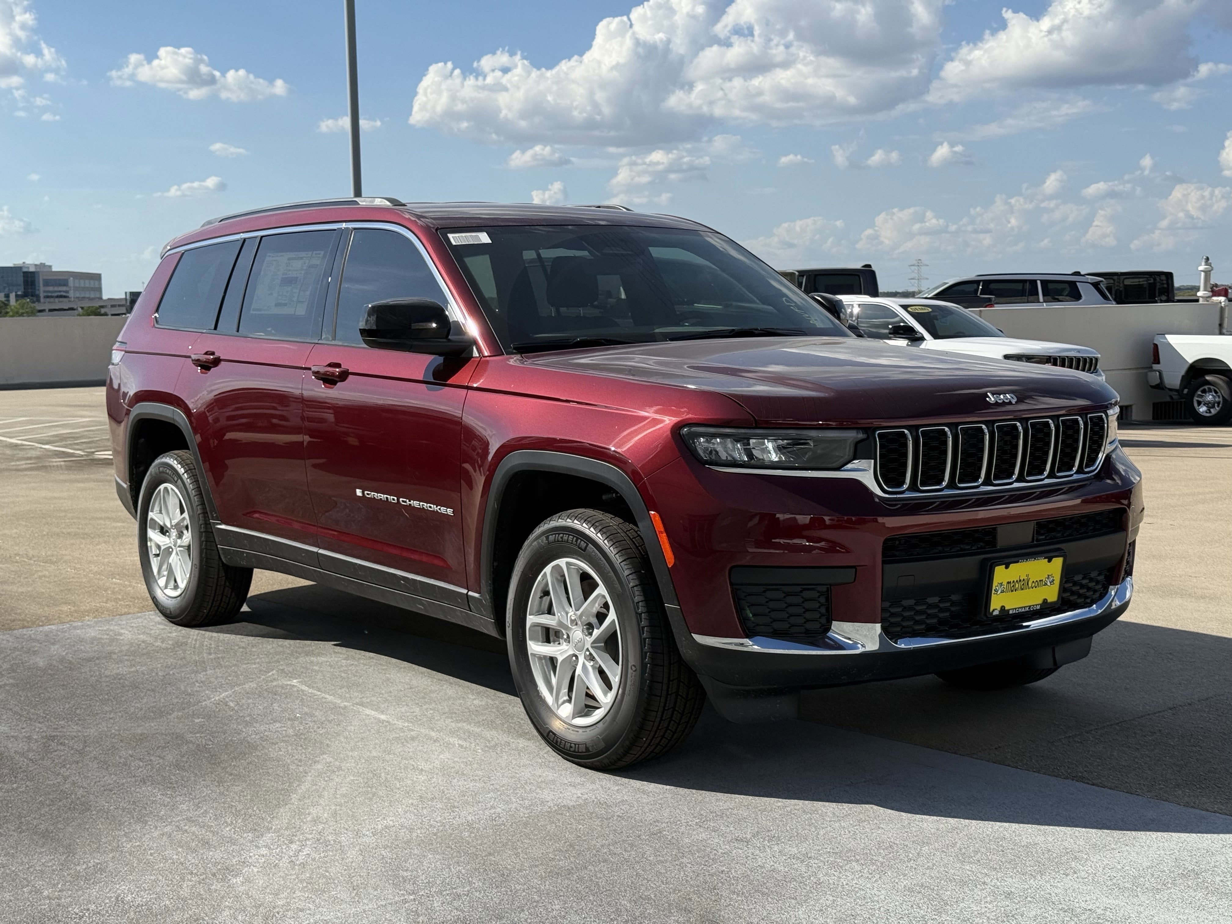 2025 Jeep Grand Cherokee L GRAND CHEROKEE L LAREDO 4X2