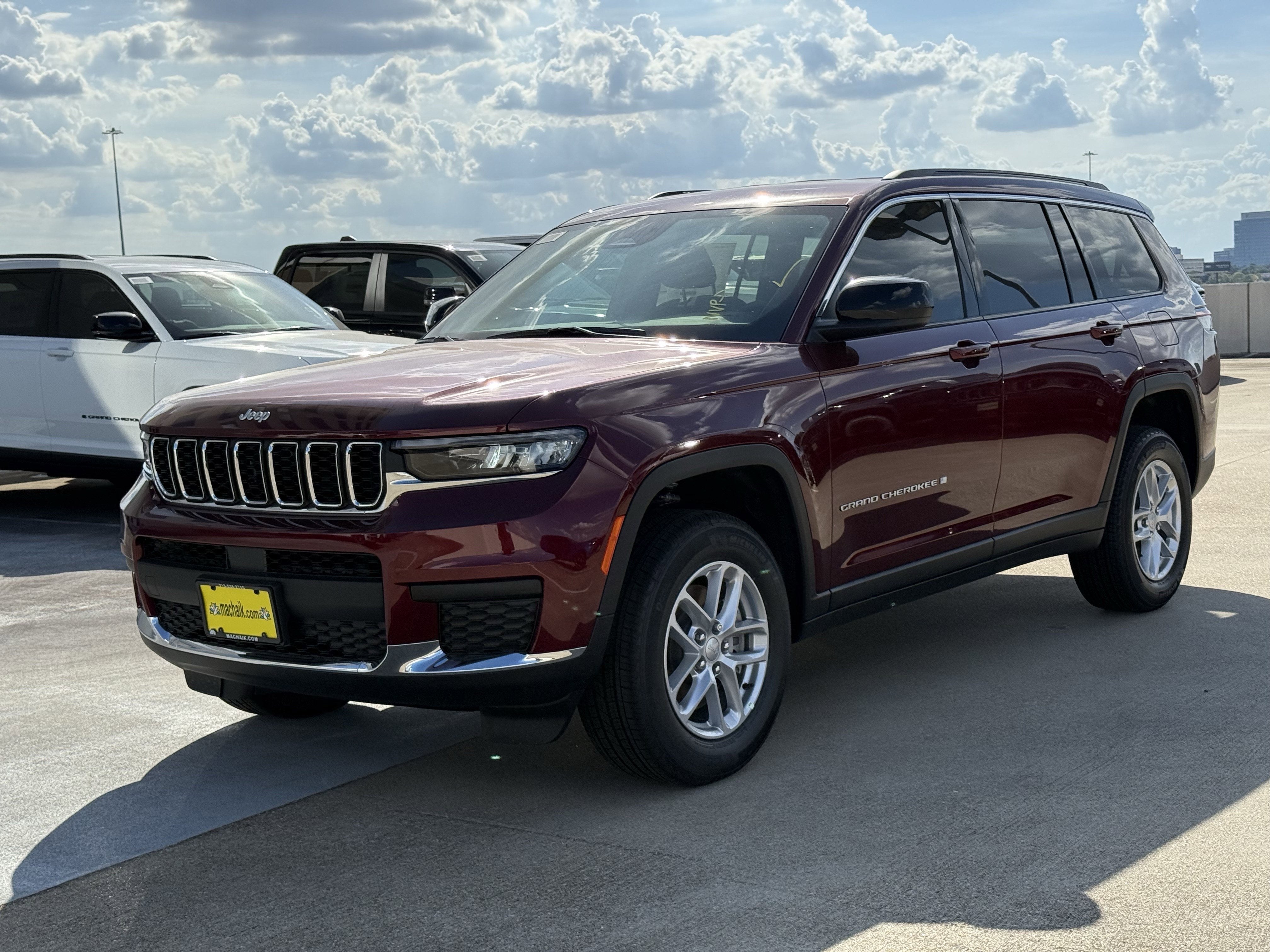 2025 Jeep Grand Cherokee L GRAND CHEROKEE L LAREDO 4X2