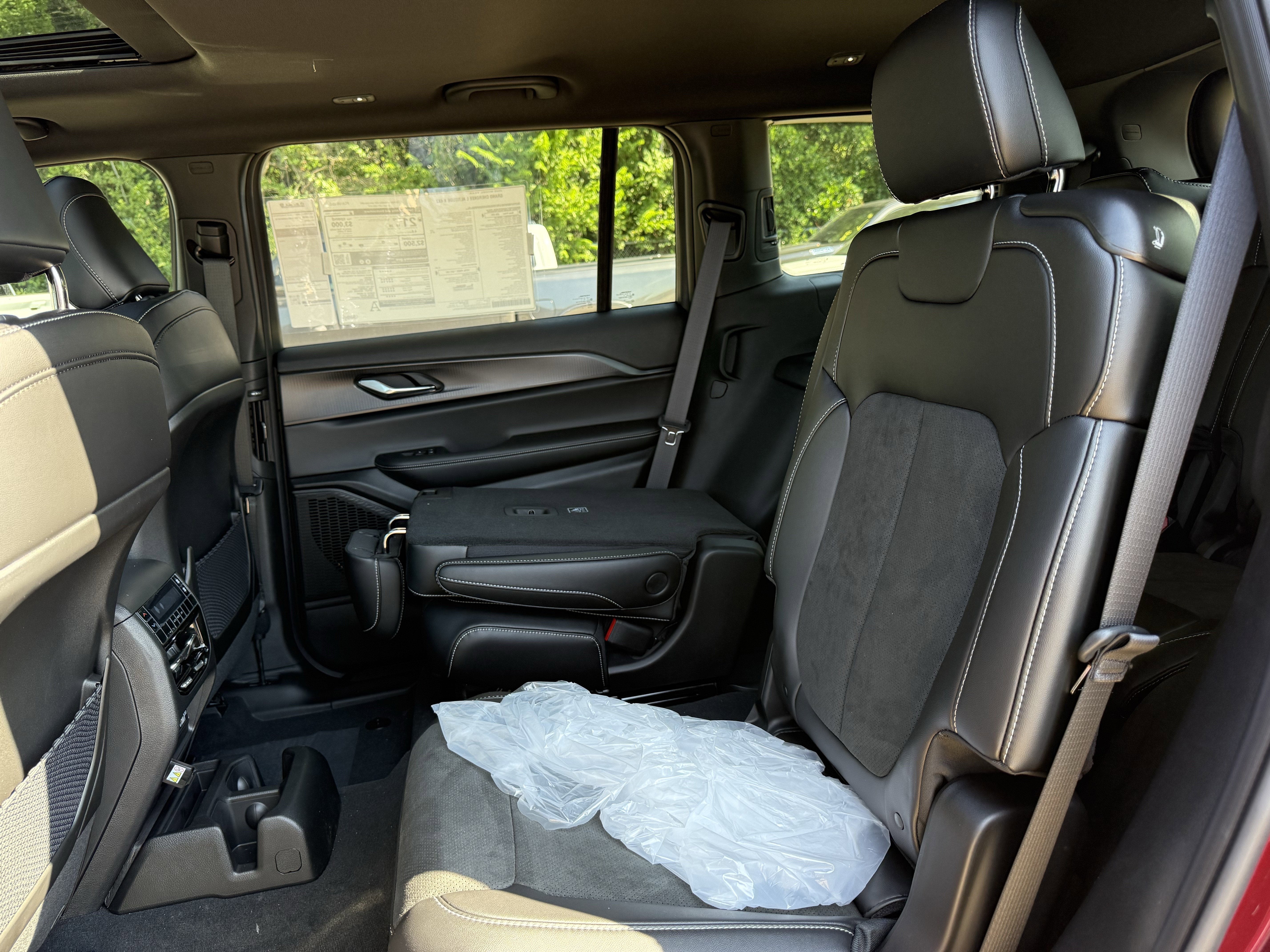 2025 Jeep Grand Cherokee L GRAND CHEROKEE L ALTITUDE X 4X2