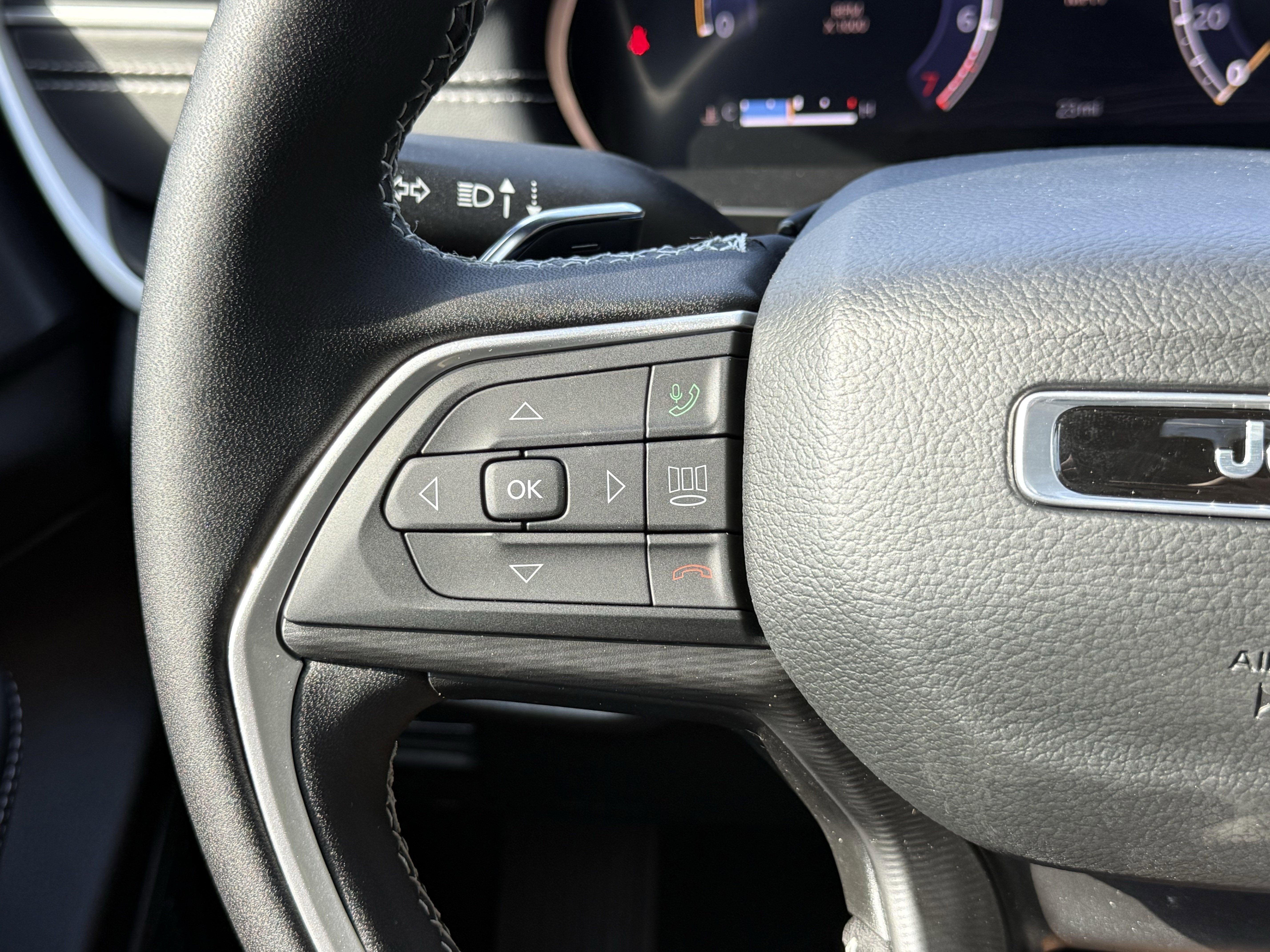 2025 Jeep Grand Cherokee L GRAND CHEROKEE L ALTITUDE X 4X2