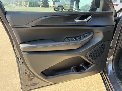 2025 Jeep Grand Cherokee L GRAND CHEROKEE L LAREDO X 4X2