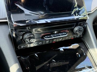 2025 Jeep Grand Cherokee L GRAND CHEROKEE L LAREDO X 4X2