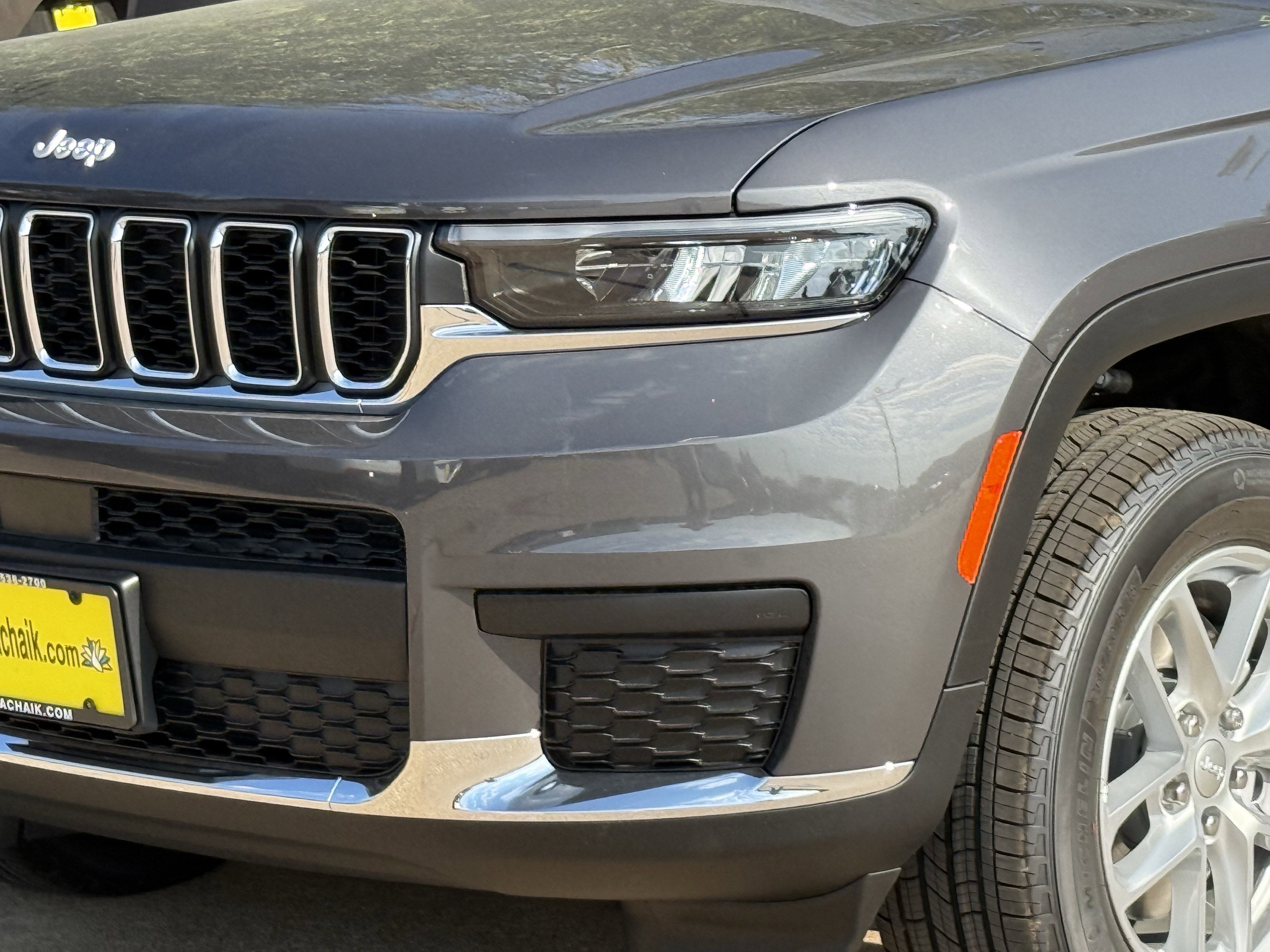 2025 Jeep Grand Cherokee L GRAND CHEROKEE L LAREDO X 4X2