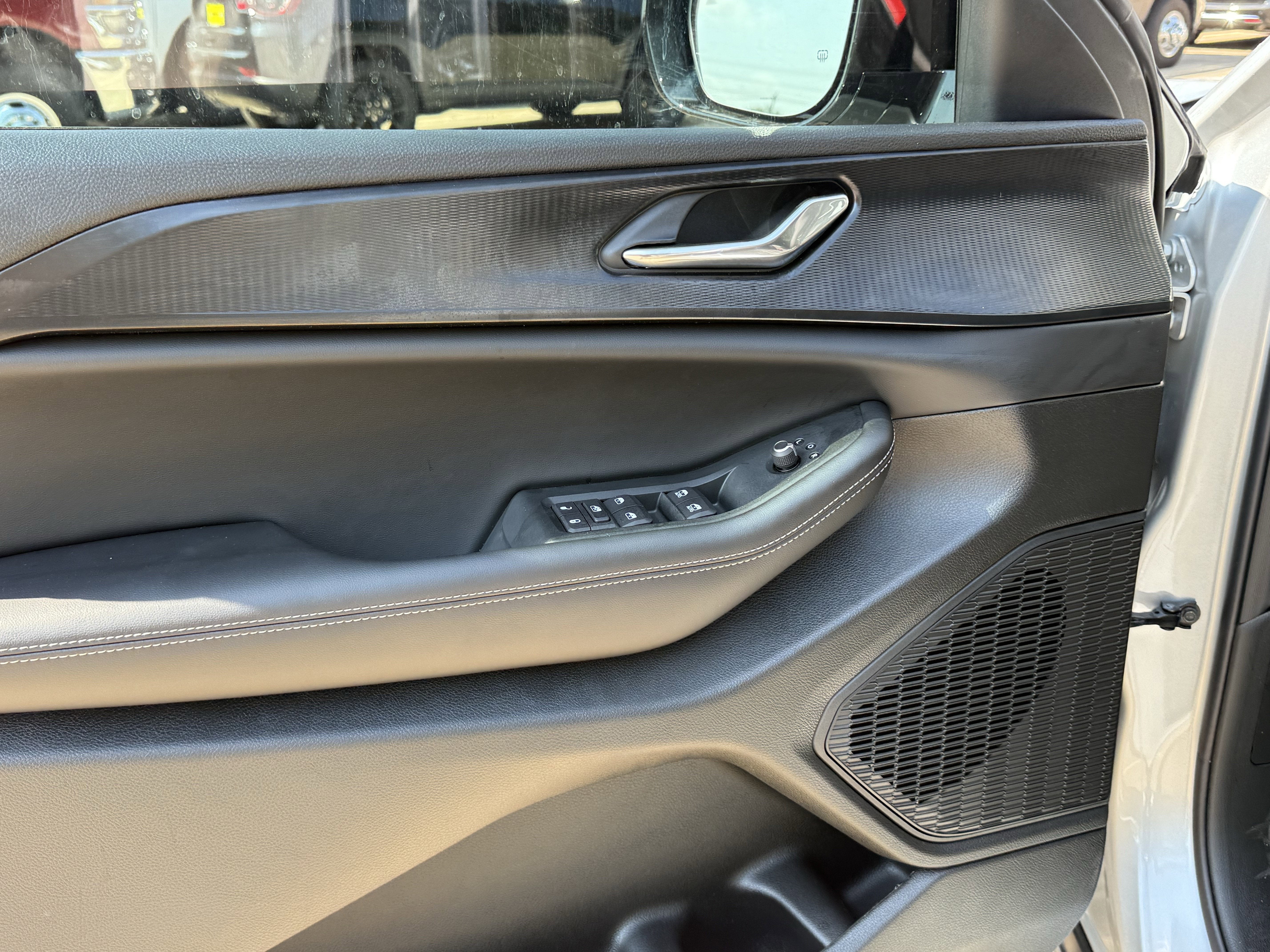 2025 Jeep Grand Cherokee L GRAND CHEROKEE L ALTITUDE X 4X2