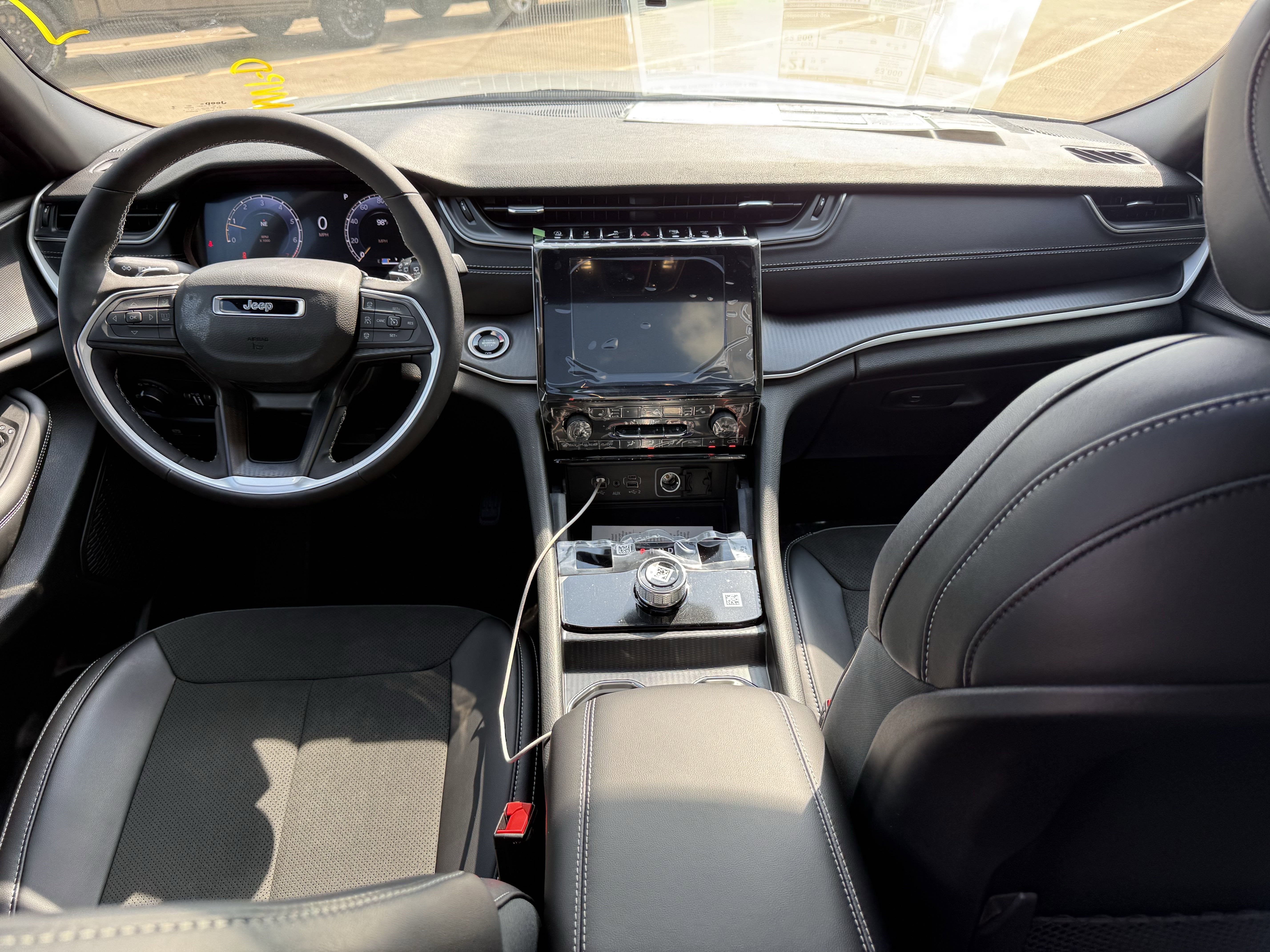 2025 Jeep Grand Cherokee L GRAND CHEROKEE L ALTITUDE X 4X2