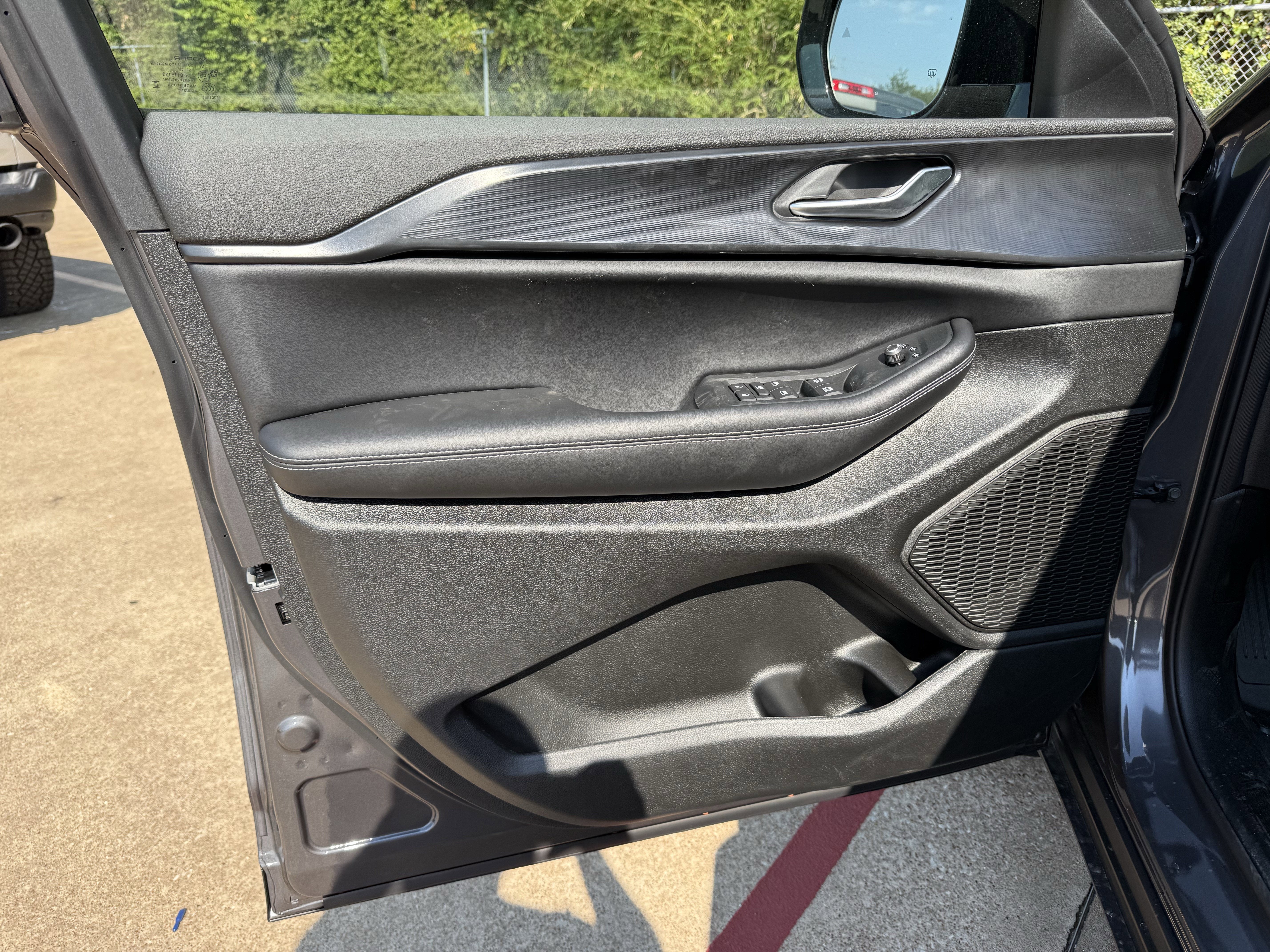 2025 Jeep Grand Cherokee L GRAND CHEROKEE L ALTITUDE X 4X2