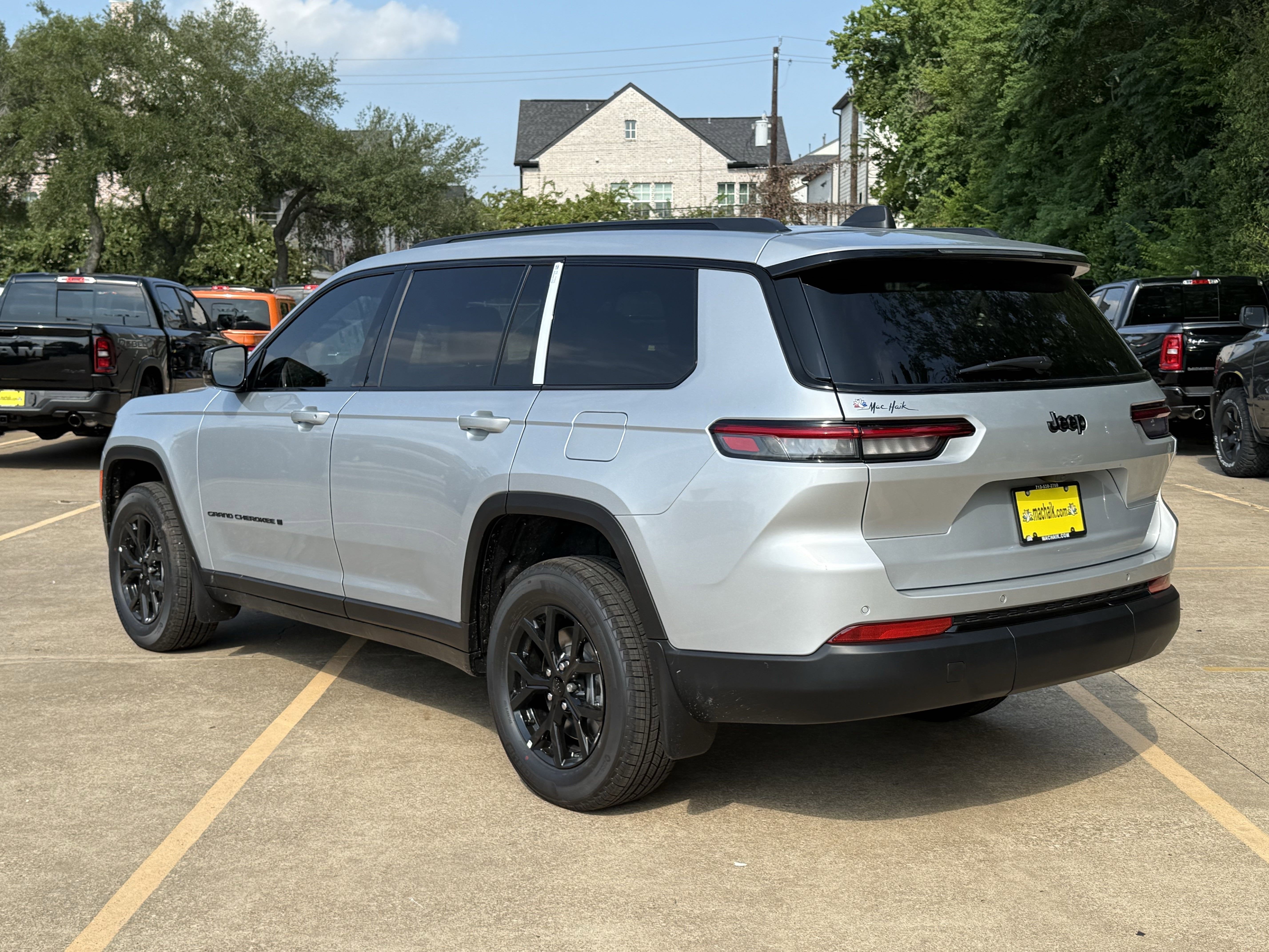 2025 Jeep Grand Cherokee L GRAND CHEROKEE L ALTITUDE X 4X2