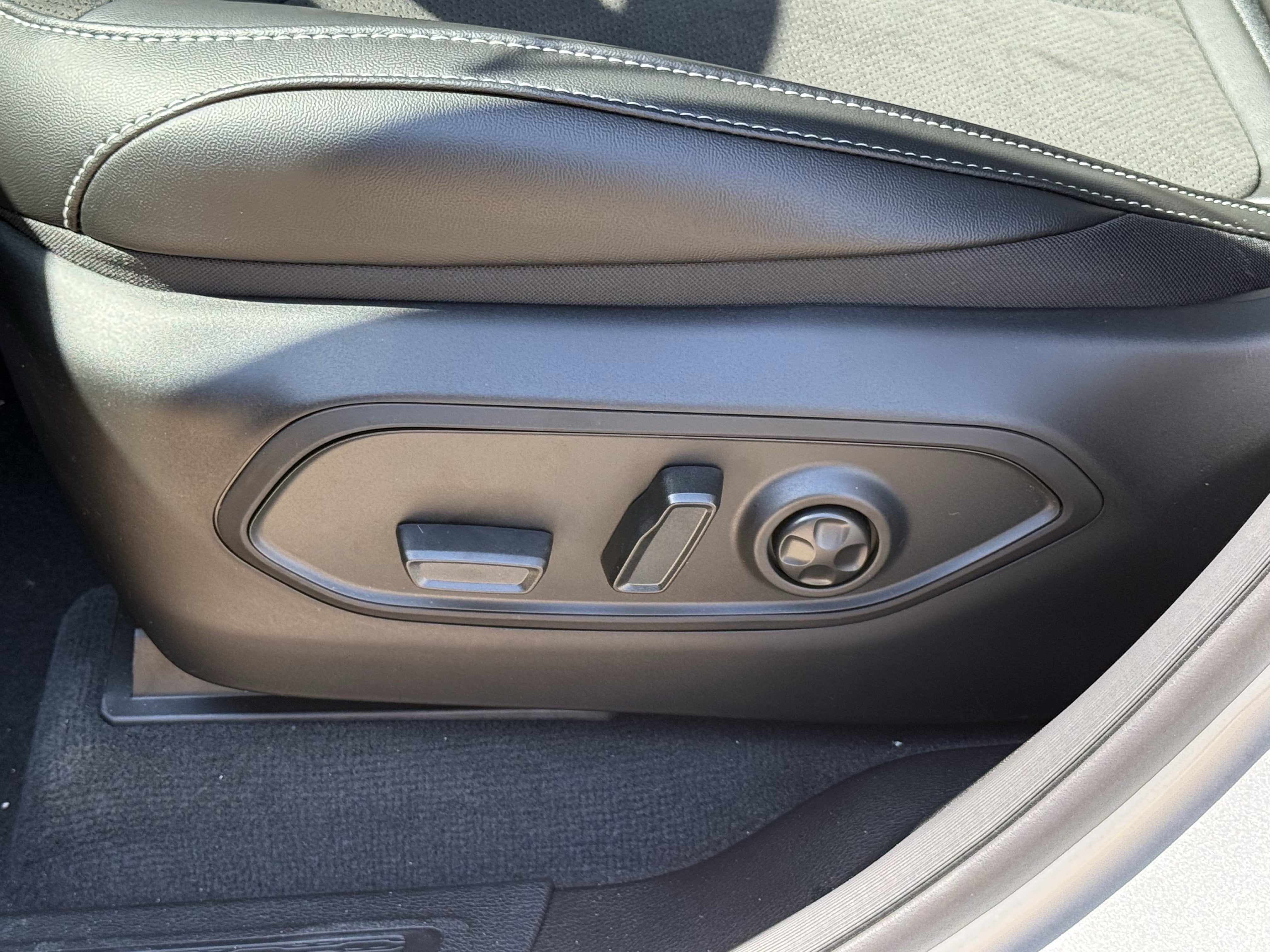 2025 Jeep Grand Cherokee L GRAND CHEROKEE L ALTITUDE X 4X2