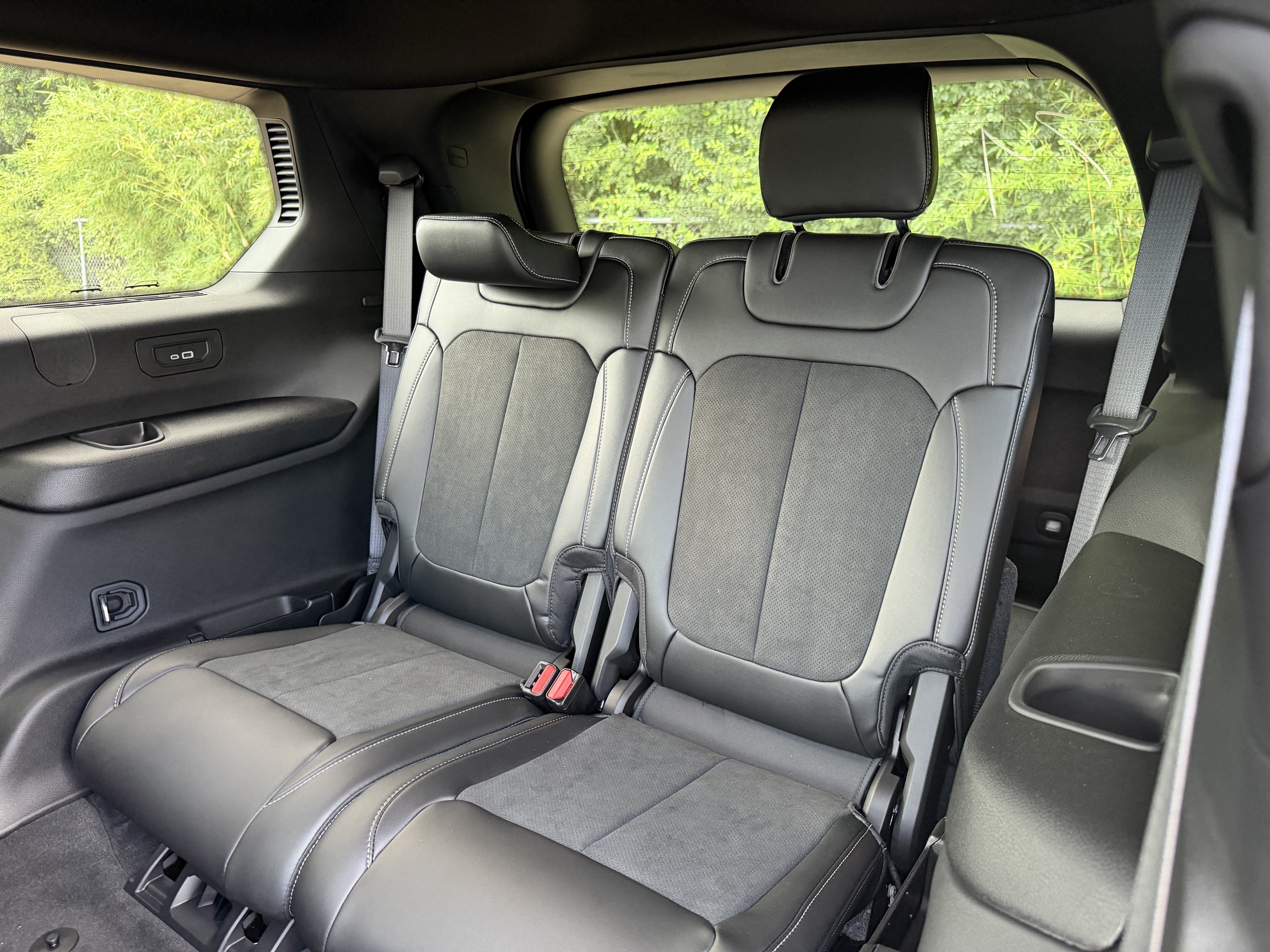 2026 Jeep Grand Cherokee L Laredo Altitude