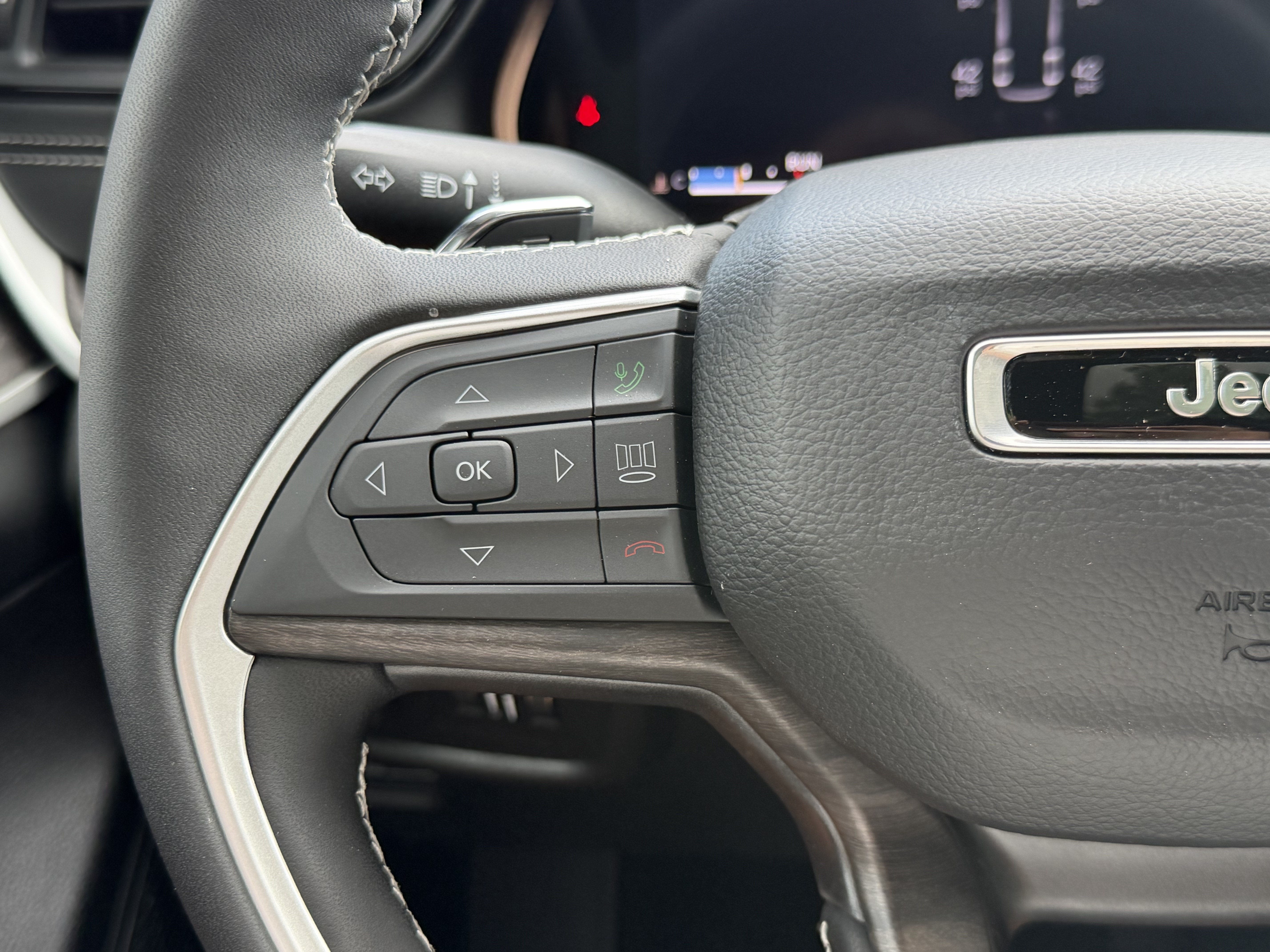 2026 Jeep Grand Cherokee L Laredo Altitude