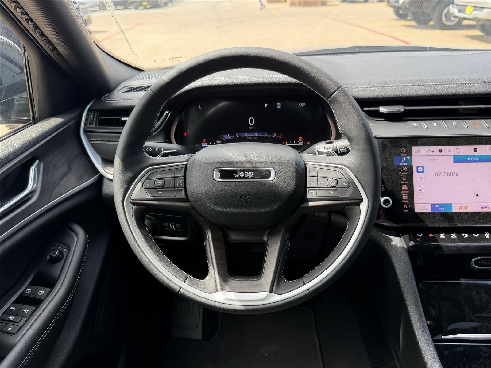2026 Jeep Grand Cherokee L Laredo Altitude