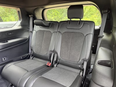 2026 Jeep Grand Cherokee L Laredo Altitude