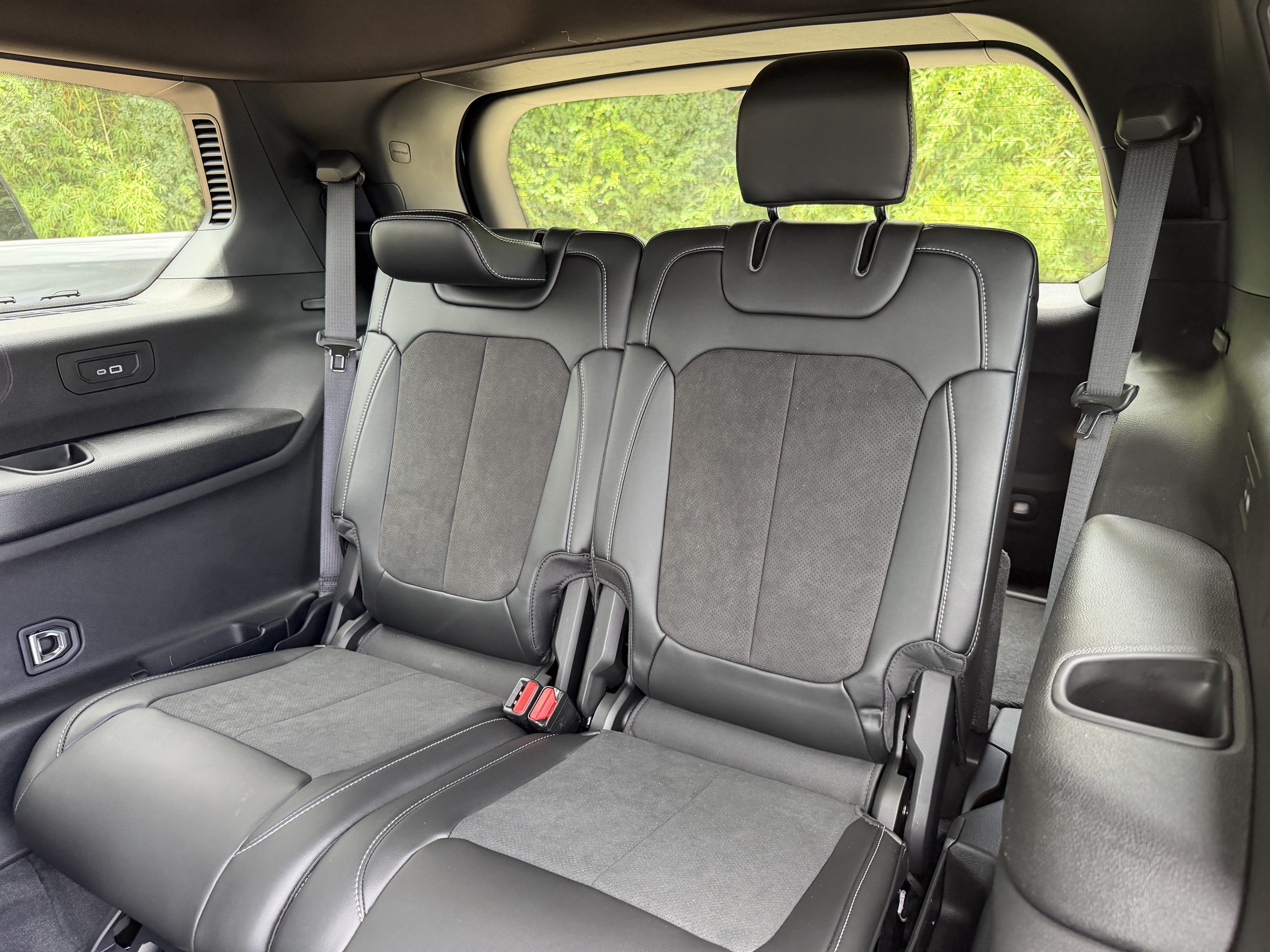 2026 Jeep Grand Cherokee L Laredo Altitude
