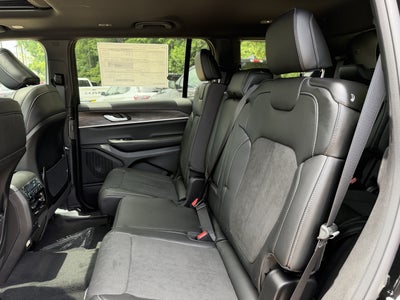 2026 Jeep Grand Cherokee L Laredo Altitude