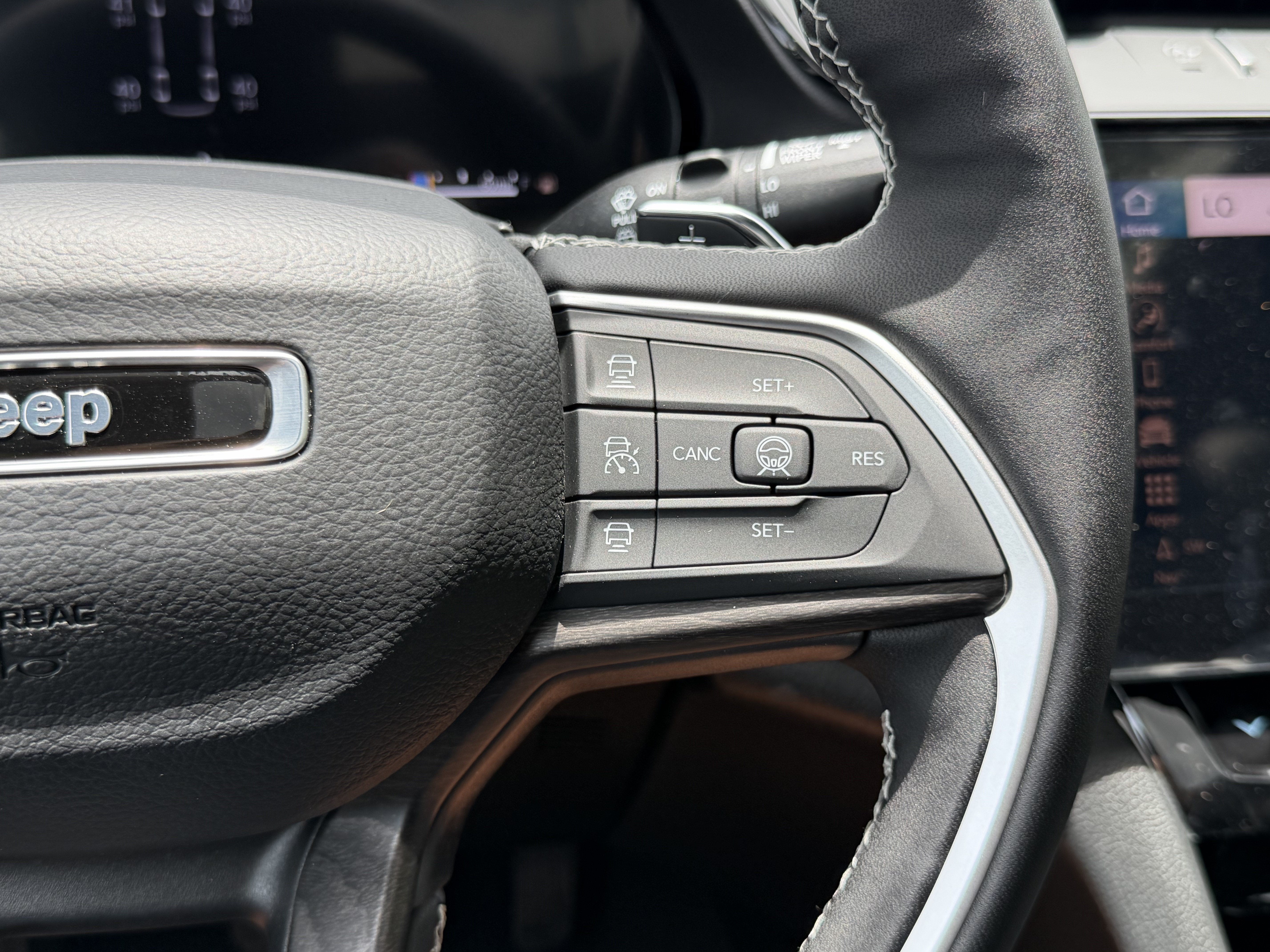 2026 Jeep Grand Cherokee L Laredo Altitude