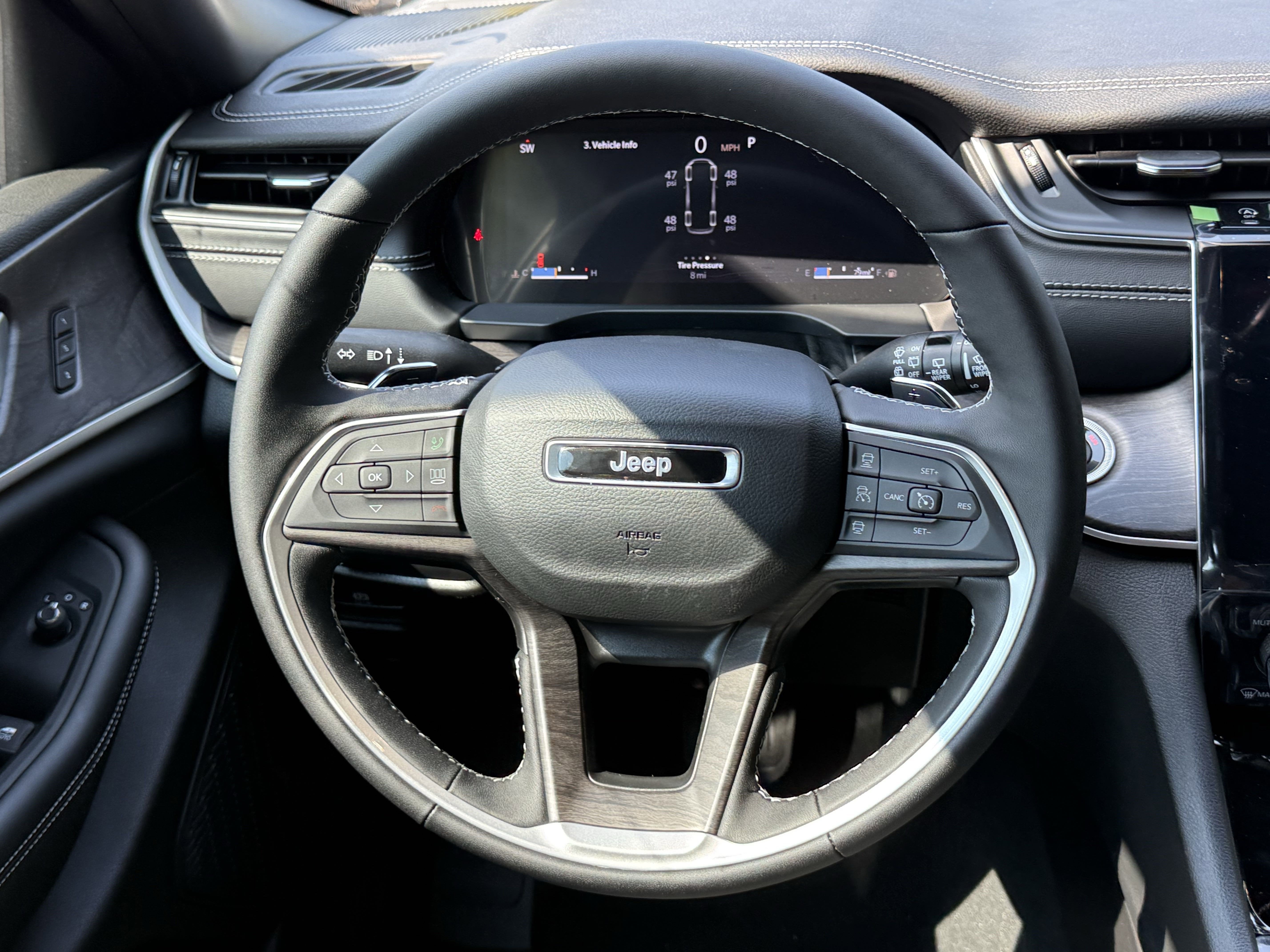 2025 Jeep Grand Cherokee L GRAND CHEROKEE L LIMITED 4X2