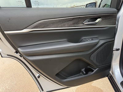 2025 Jeep Grand Cherokee L GRAND CHEROKEE L LIMITED 4X2