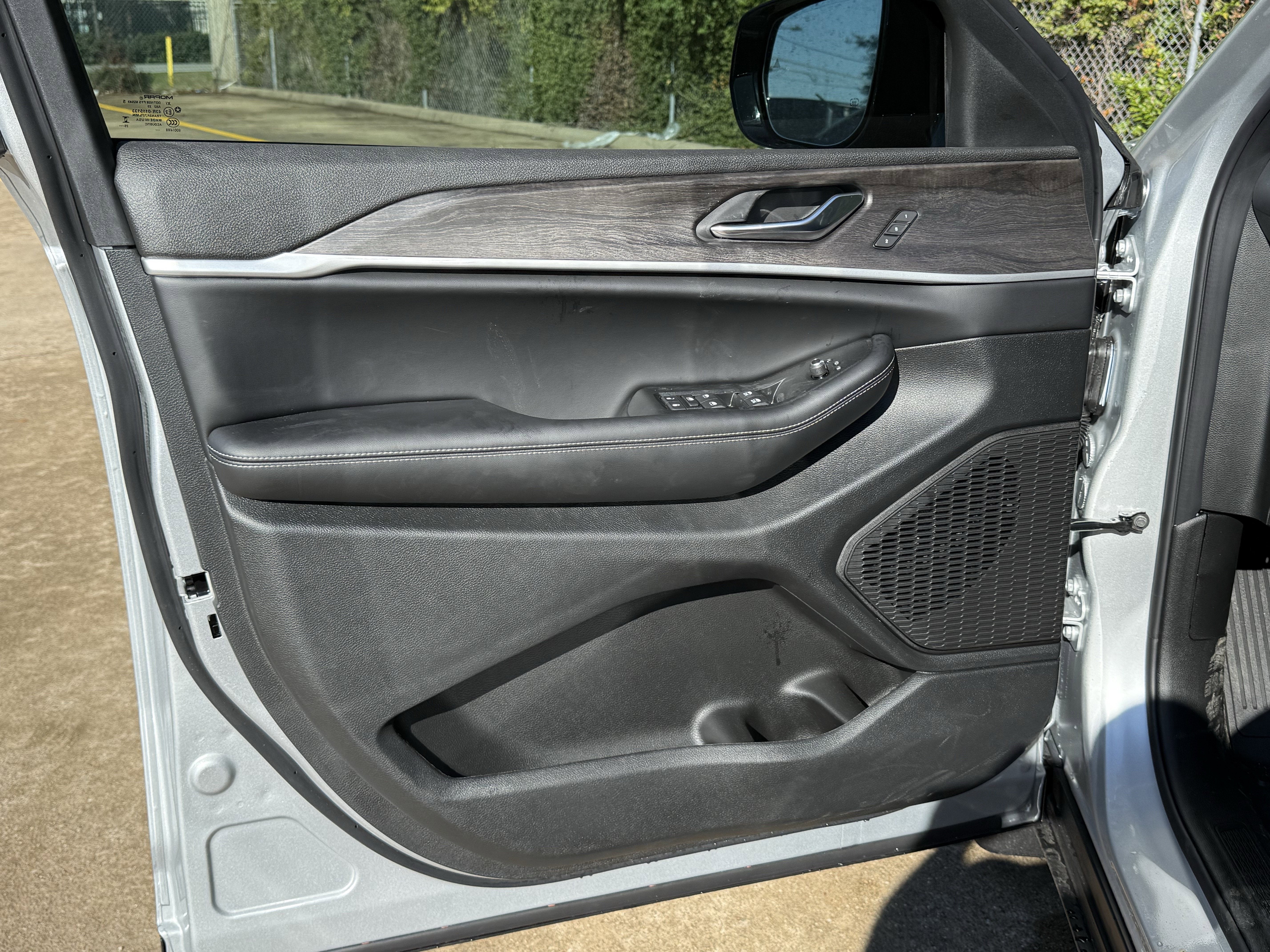 2025 Jeep Grand Cherokee L GRAND CHEROKEE L LIMITED 4X2