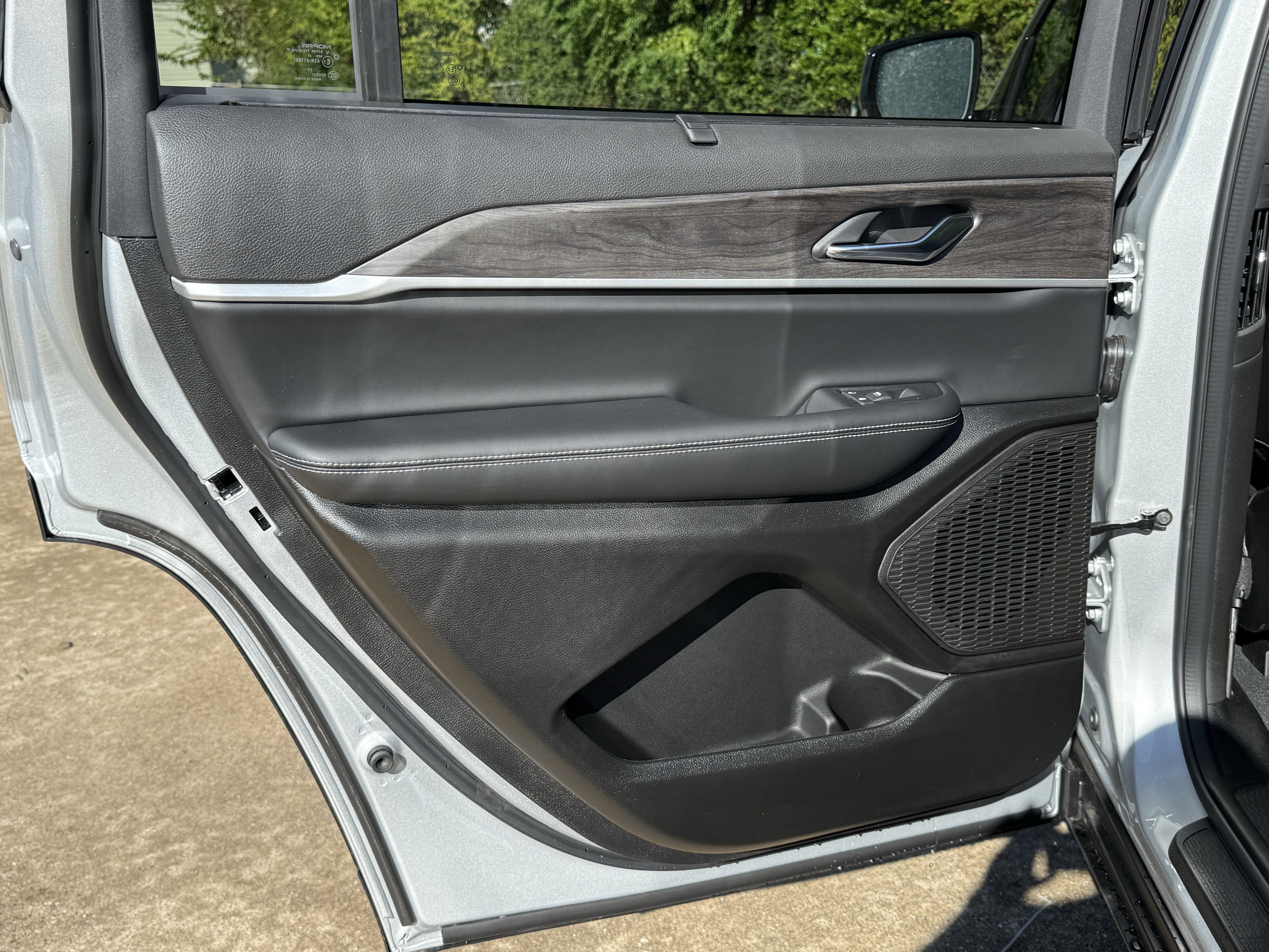 2025 Jeep Grand Cherokee L GRAND CHEROKEE L LIMITED 4X2