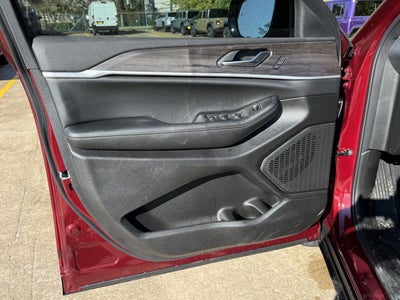 2025 Jeep Grand Cherokee L GRAND CHEROKEE L LIMITED 4X2