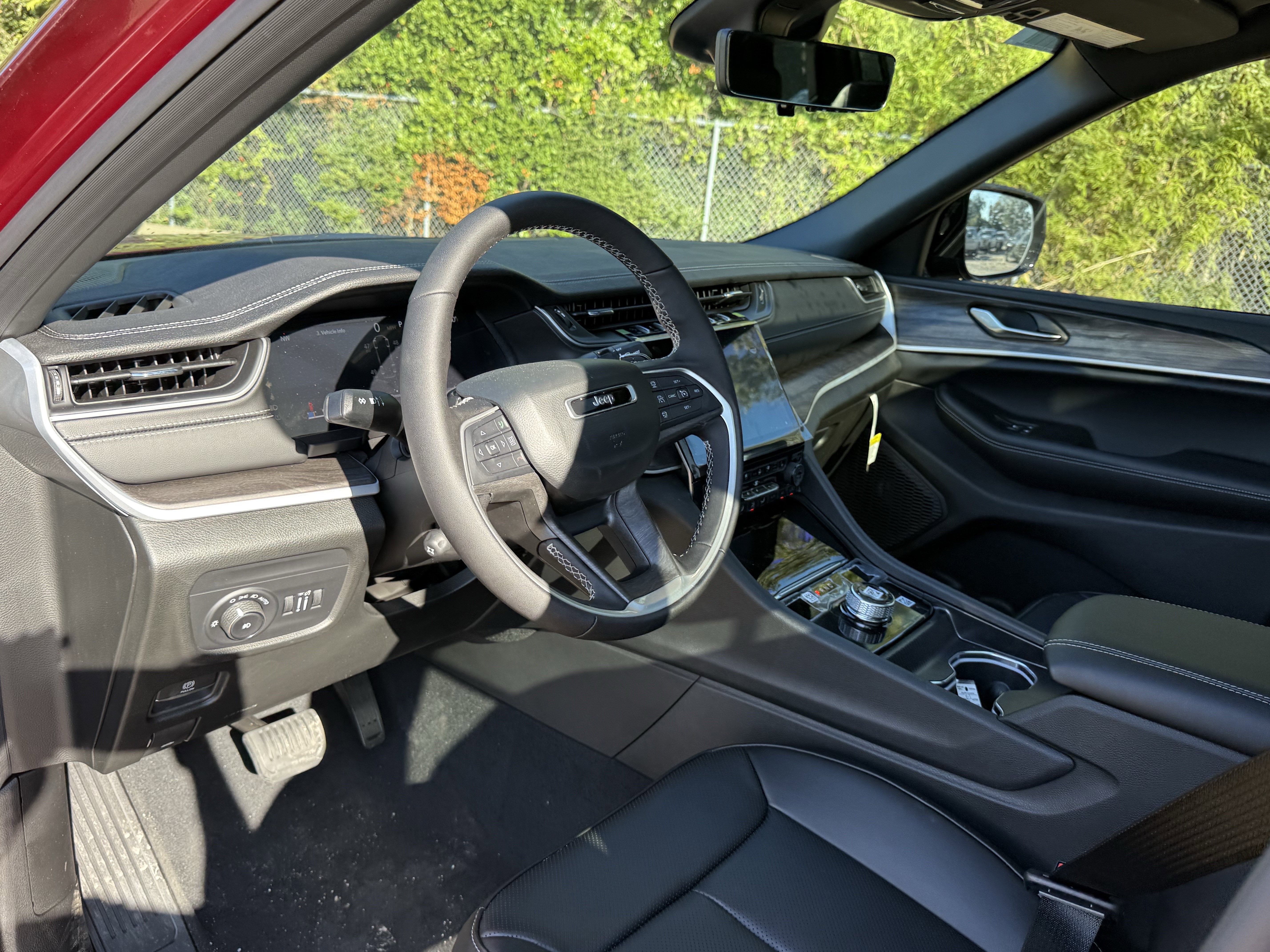 2025 Jeep Grand Cherokee L GRAND CHEROKEE L LIMITED 4X2