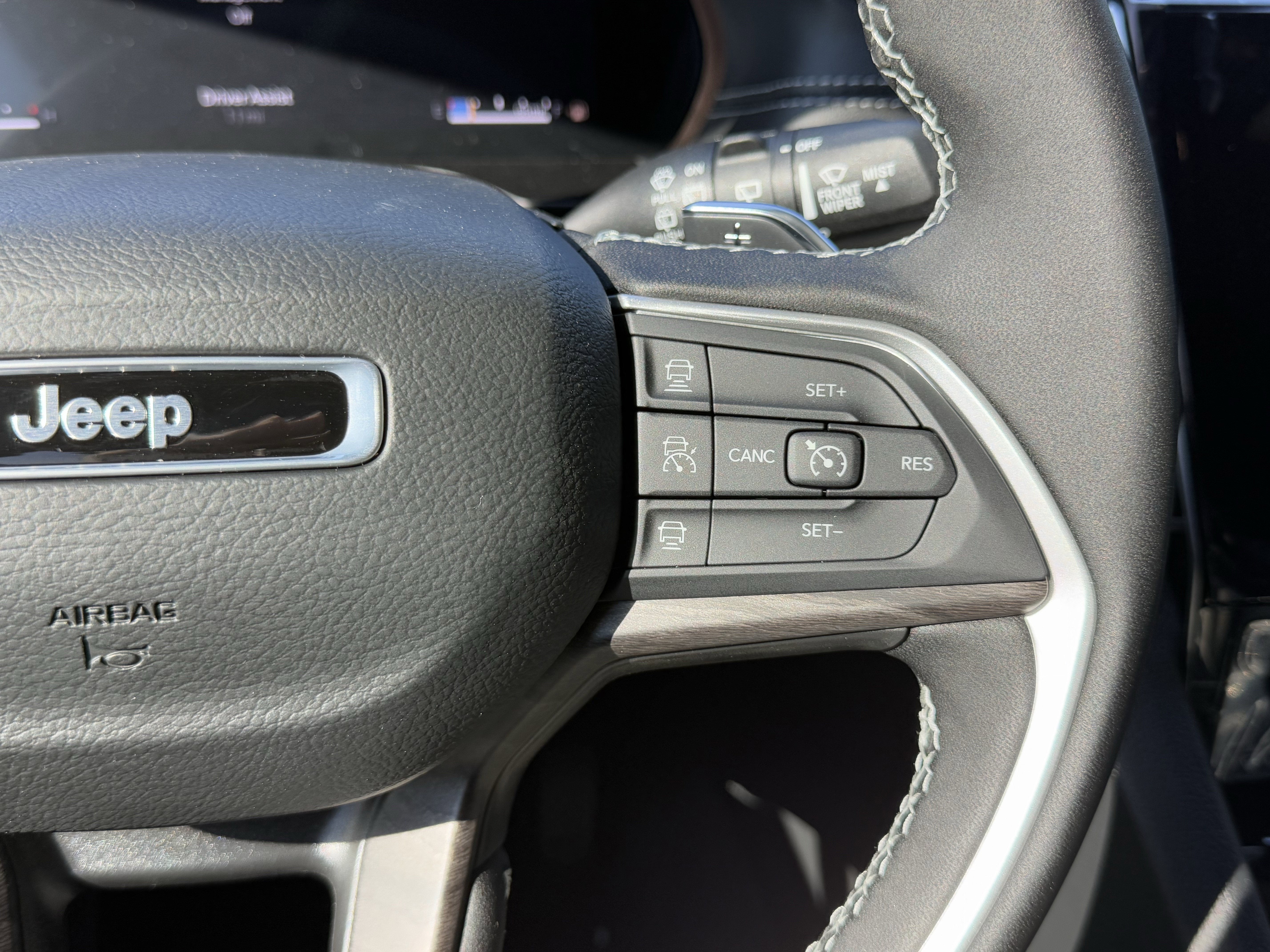 2025 Jeep Grand Cherokee L GRAND CHEROKEE L LIMITED 4X2