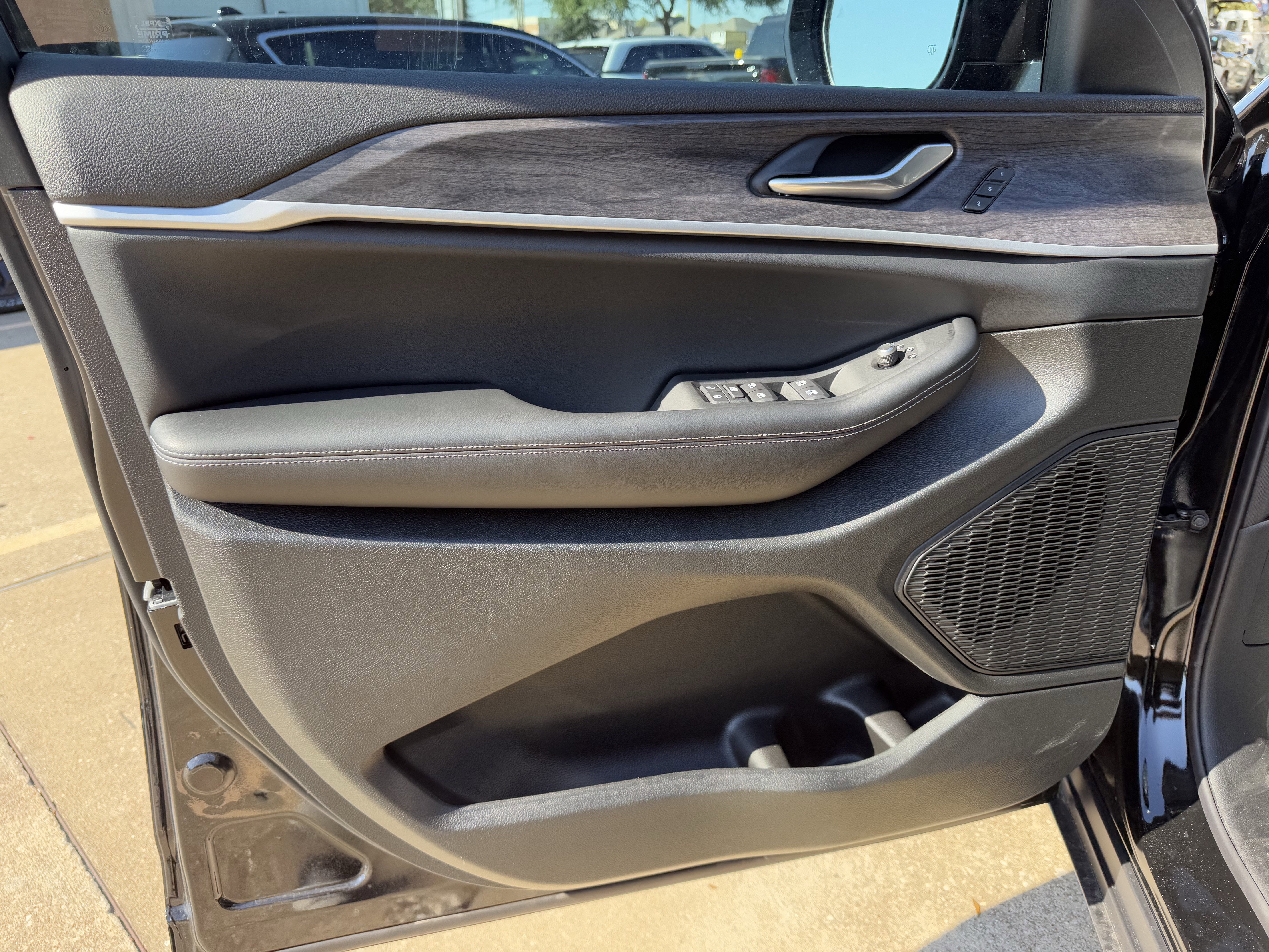 2025 Jeep Grand Cherokee L GRAND CHEROKEE L LIMITED 4X2