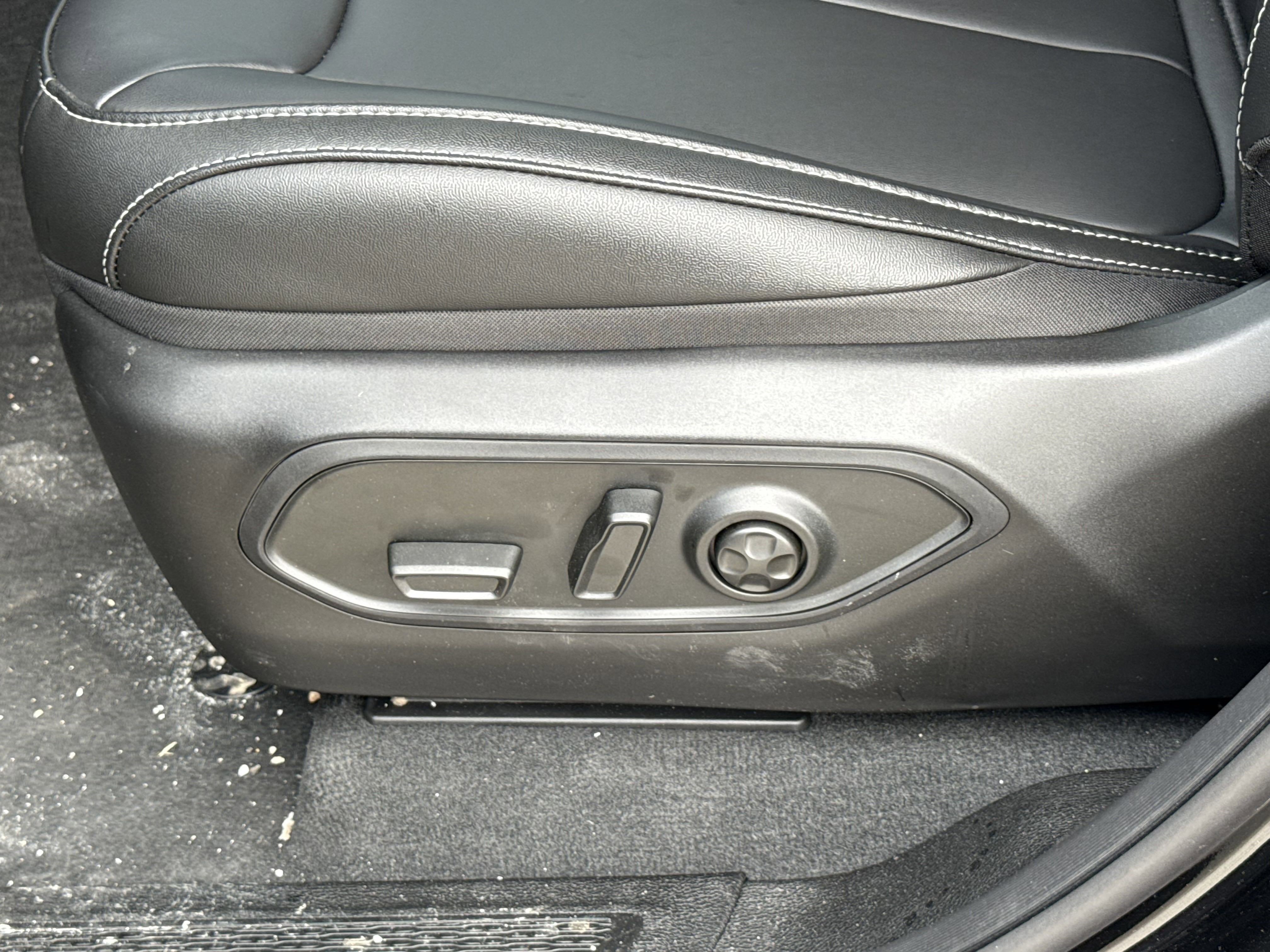 2025 Jeep Grand Cherokee L GRAND CHEROKEE L LIMITED 4X2