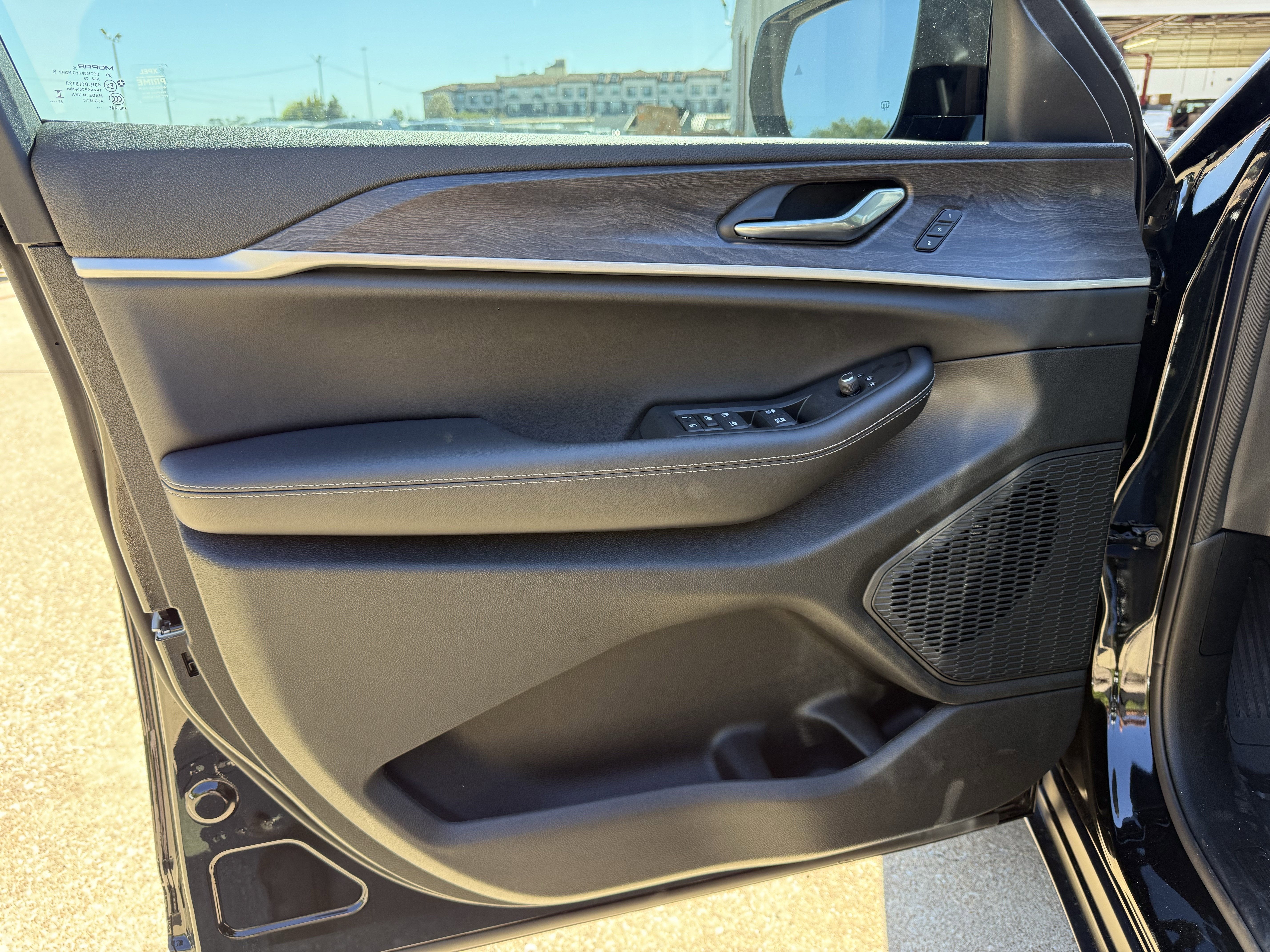 2025 Jeep Grand Cherokee L GRAND CHEROKEE L LIMITED 4X2