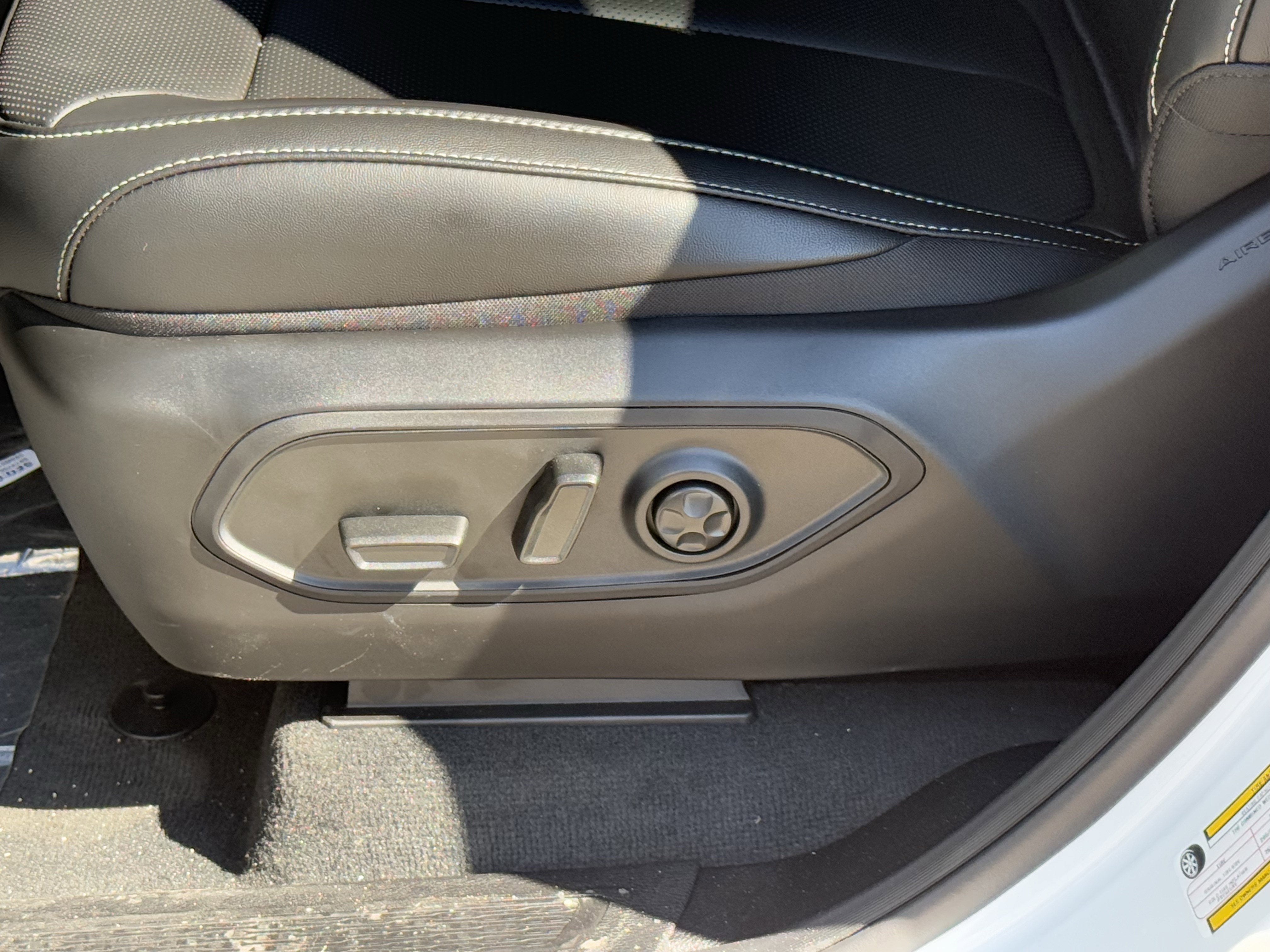 2025 Jeep Grand Cherokee L GRAND CHEROKEE L LIMITED 4X2